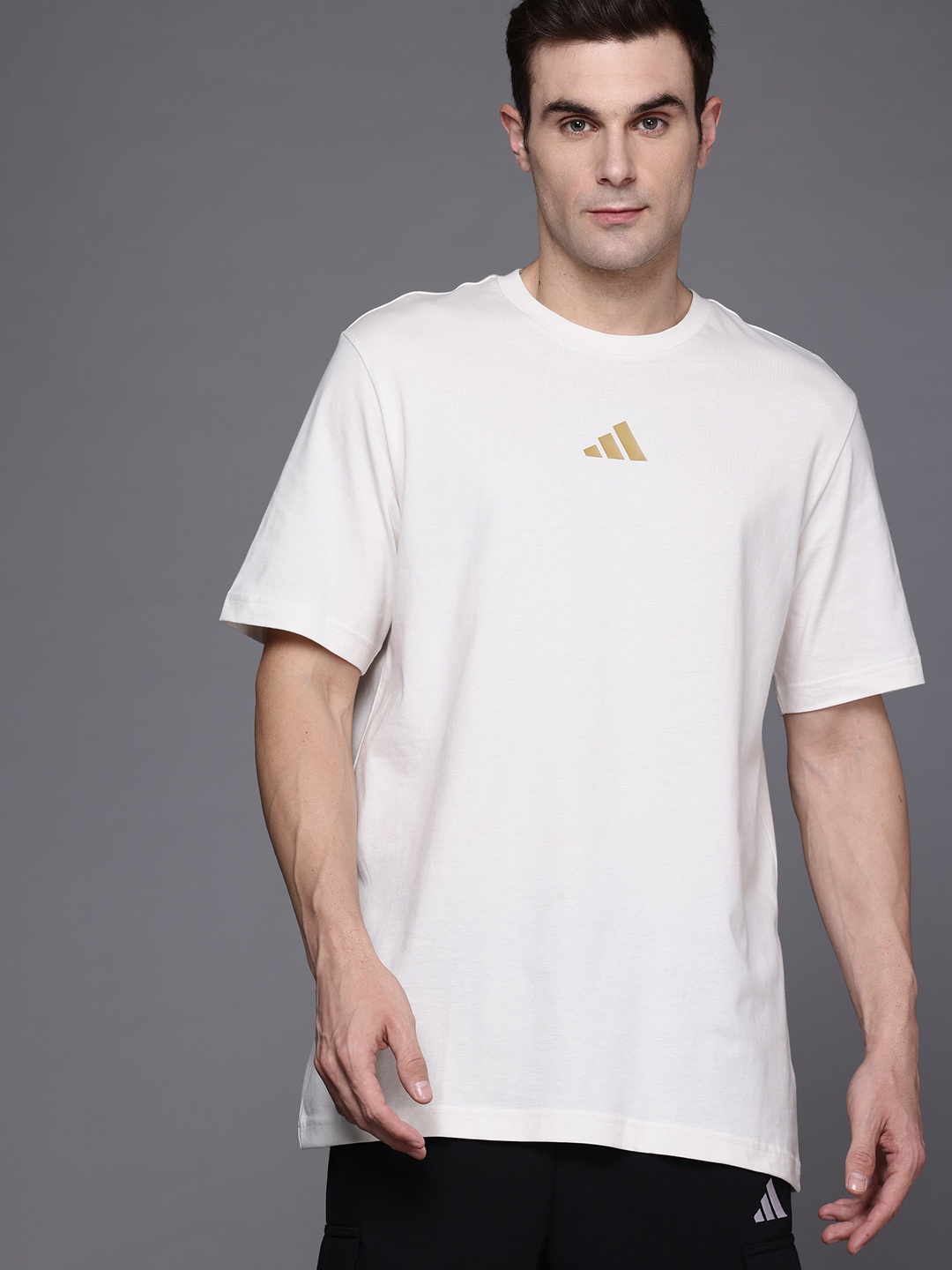 

ADIDAS Training Yoga Body Mind Stretch Graphic Relaxed Fit T-shirt, Off white