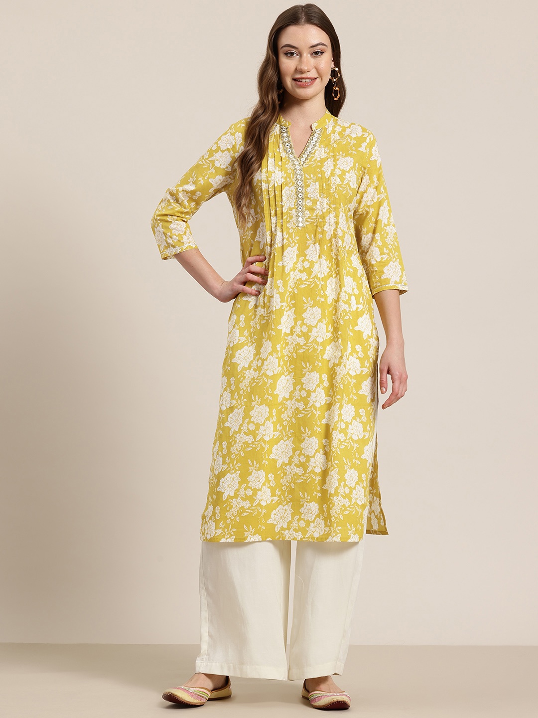 

HERE&NOW Floral Printed Mirror Work Pure Cotton Kurta, Yellow