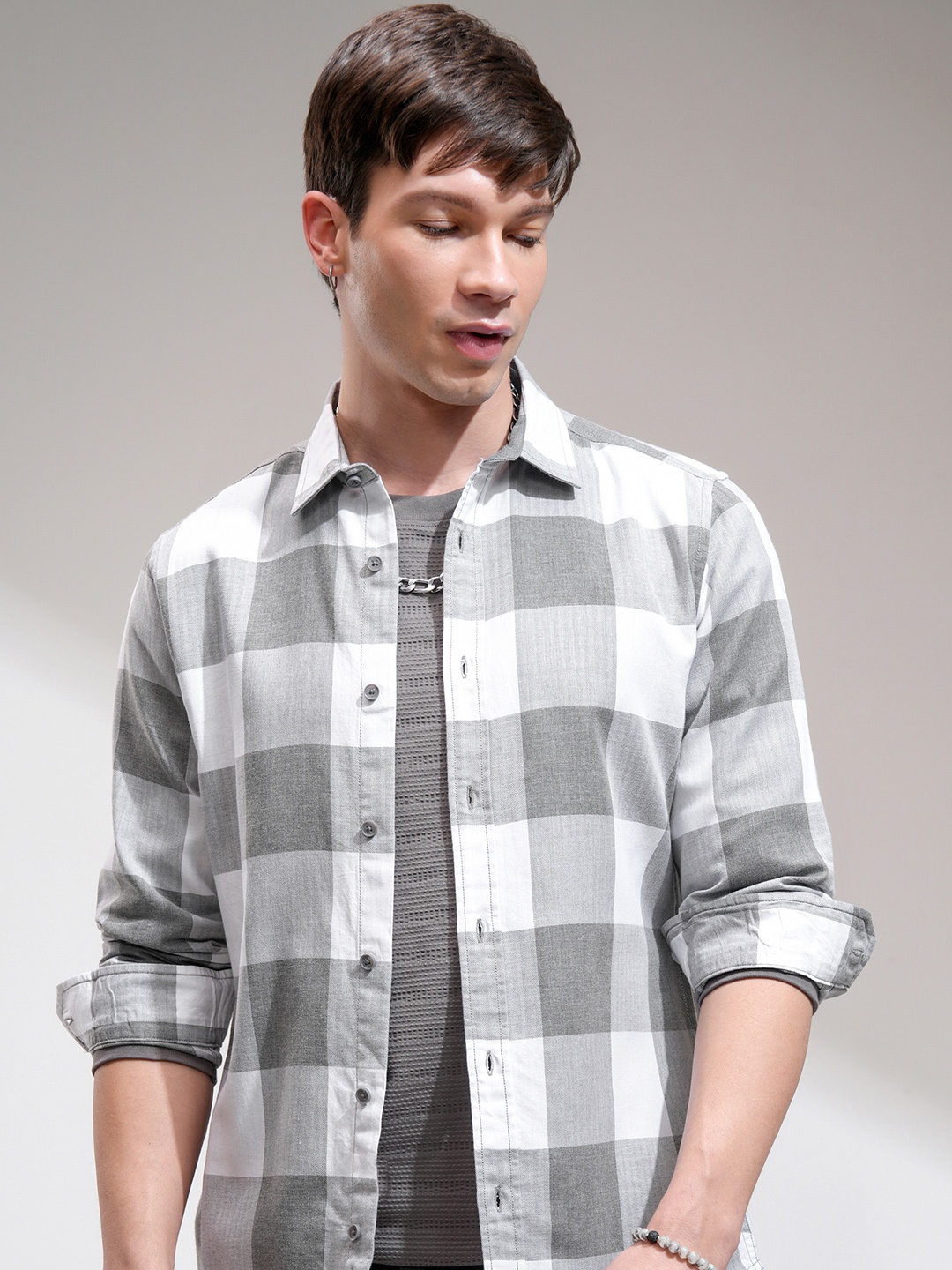

HIGHLANDER Men Slim Fit Checked Casual Shirt, White
