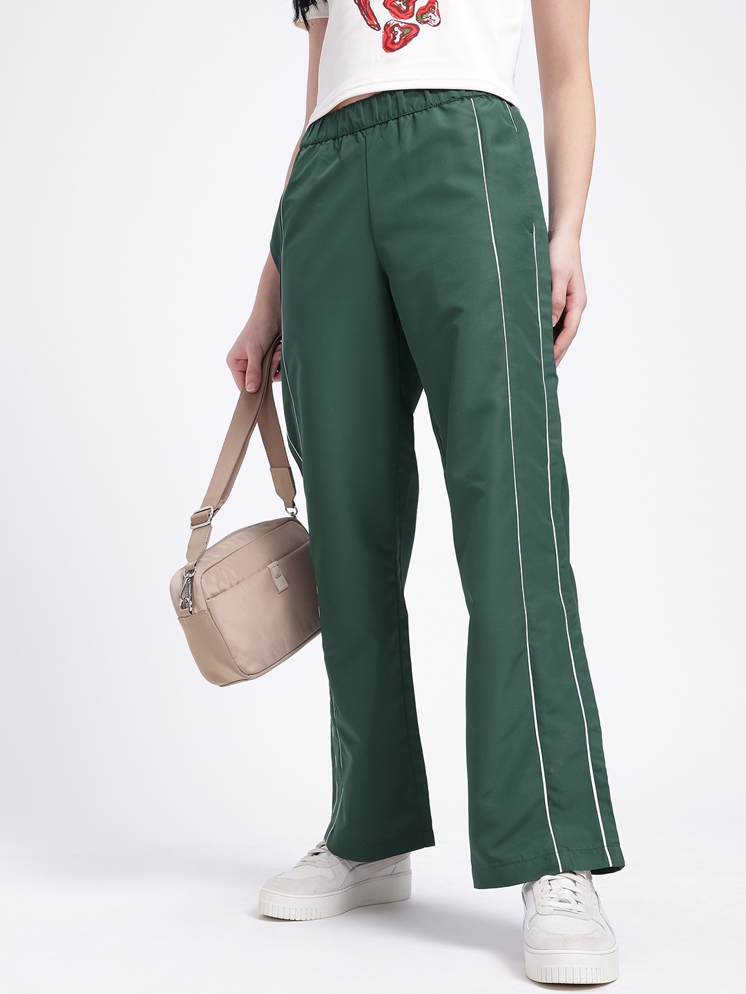 

glitchez Women Loose & Lively Contrast Piping Relaxed Fit Trouser, Green