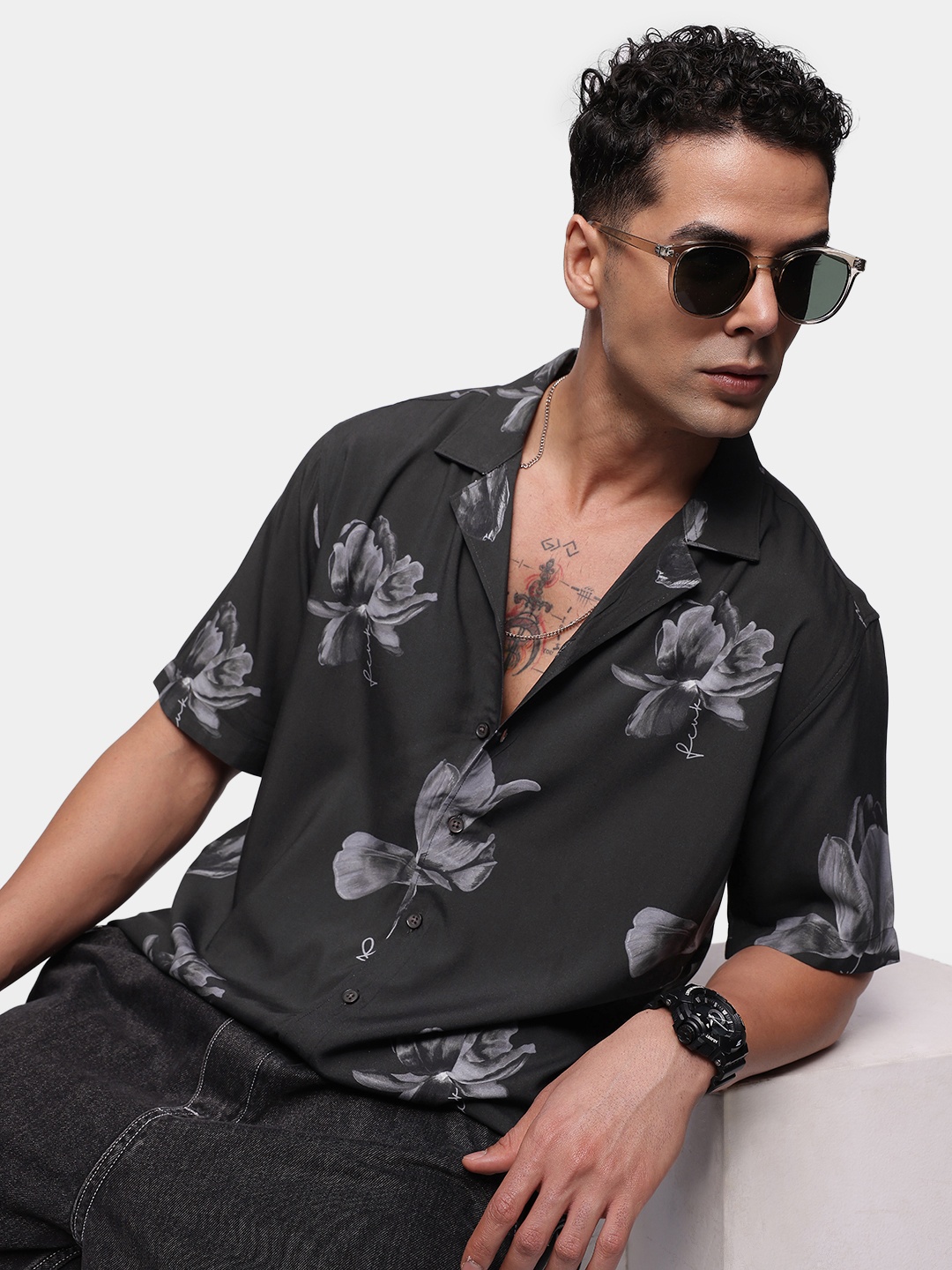 

FCUK Relaxed Fit Opaque Floral Printed Casual Shirt, Black