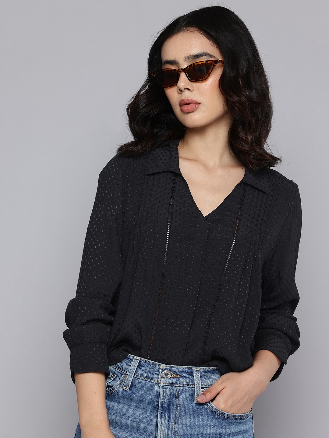 

Levis Self Design Textured Lace Inserts Casual Shirt, Black