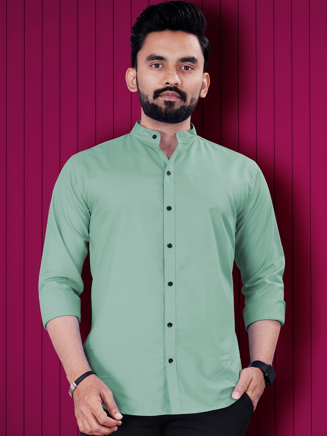 

VeBNoR Men Solid Standard Fit Casual Shirt, Sea green