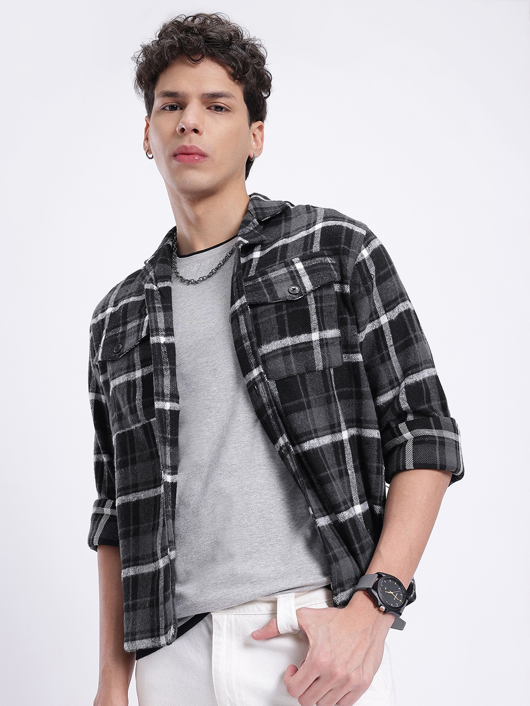 

glitchez Laid-Back Checks Flannel Shacket, Black