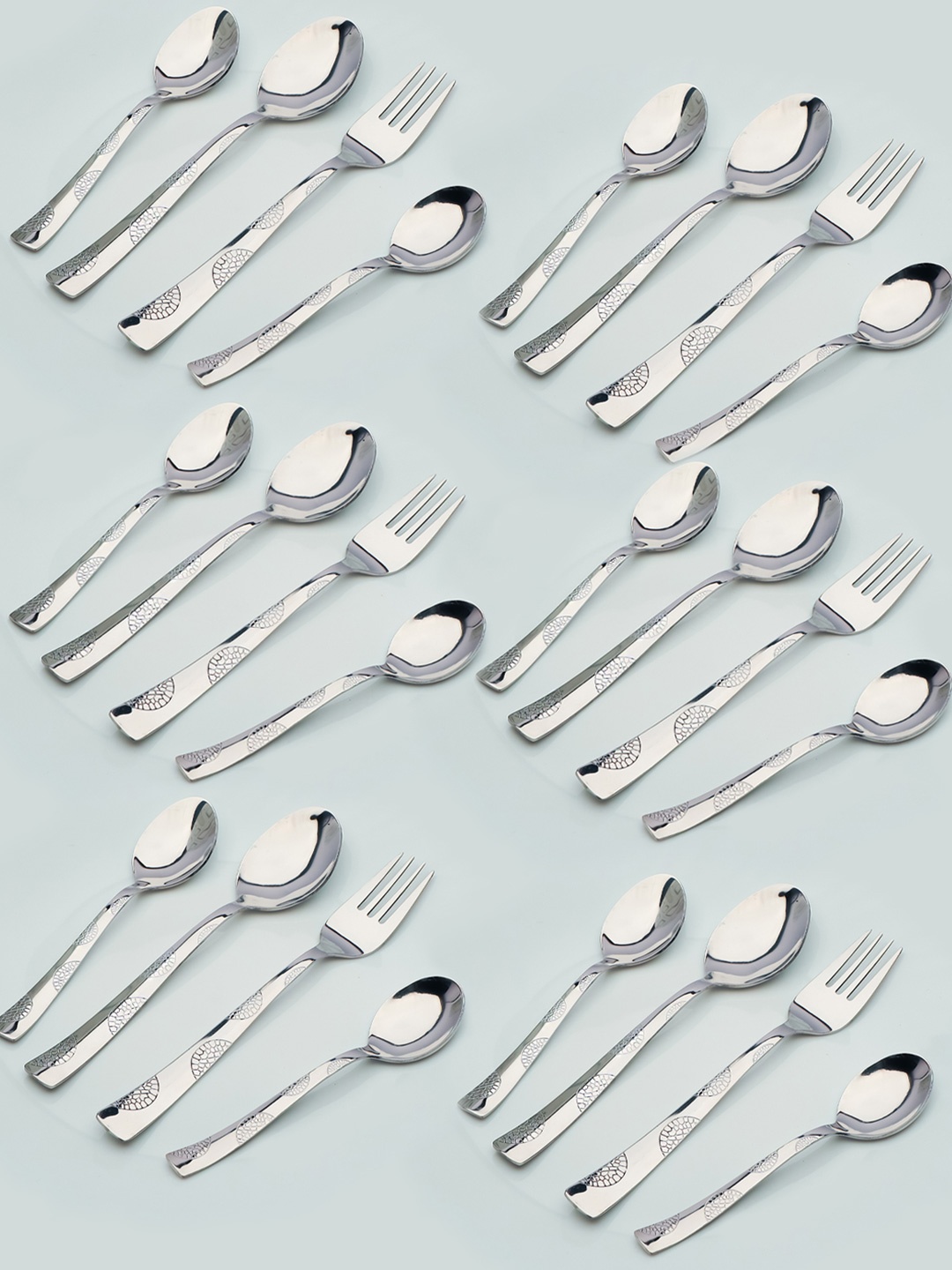 

Parage Silver-Toned 4-Pieces Stainless Steel Cutlery Set