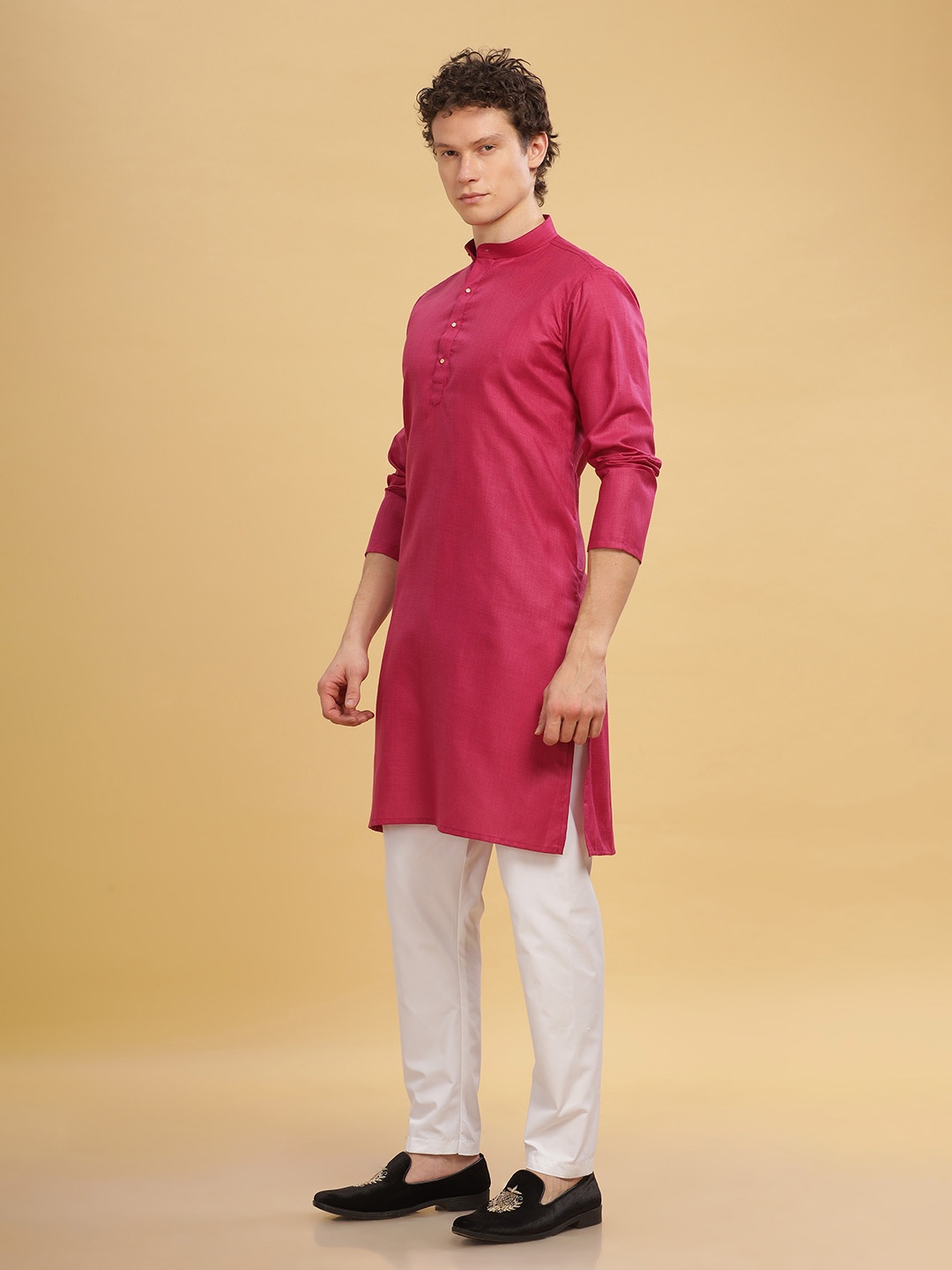 

Anouk Pink Mandarin Collar Straight Kurta