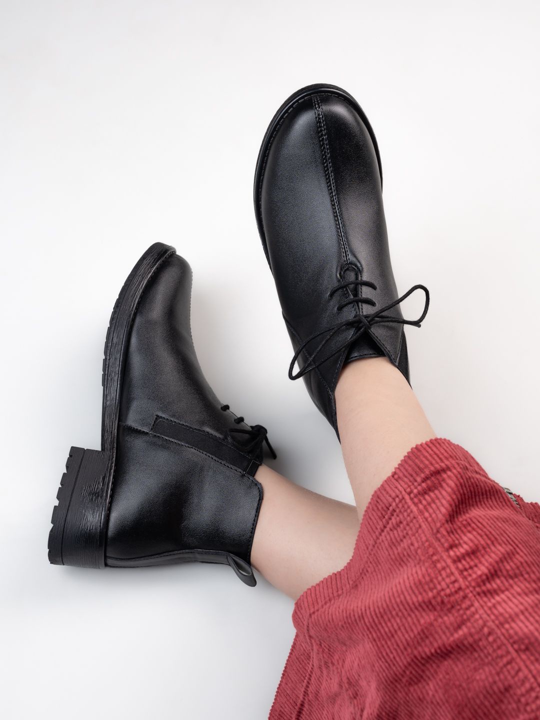 

The Roadster Lifestyle Co Women Blocked Heeled Regular Boots, Black