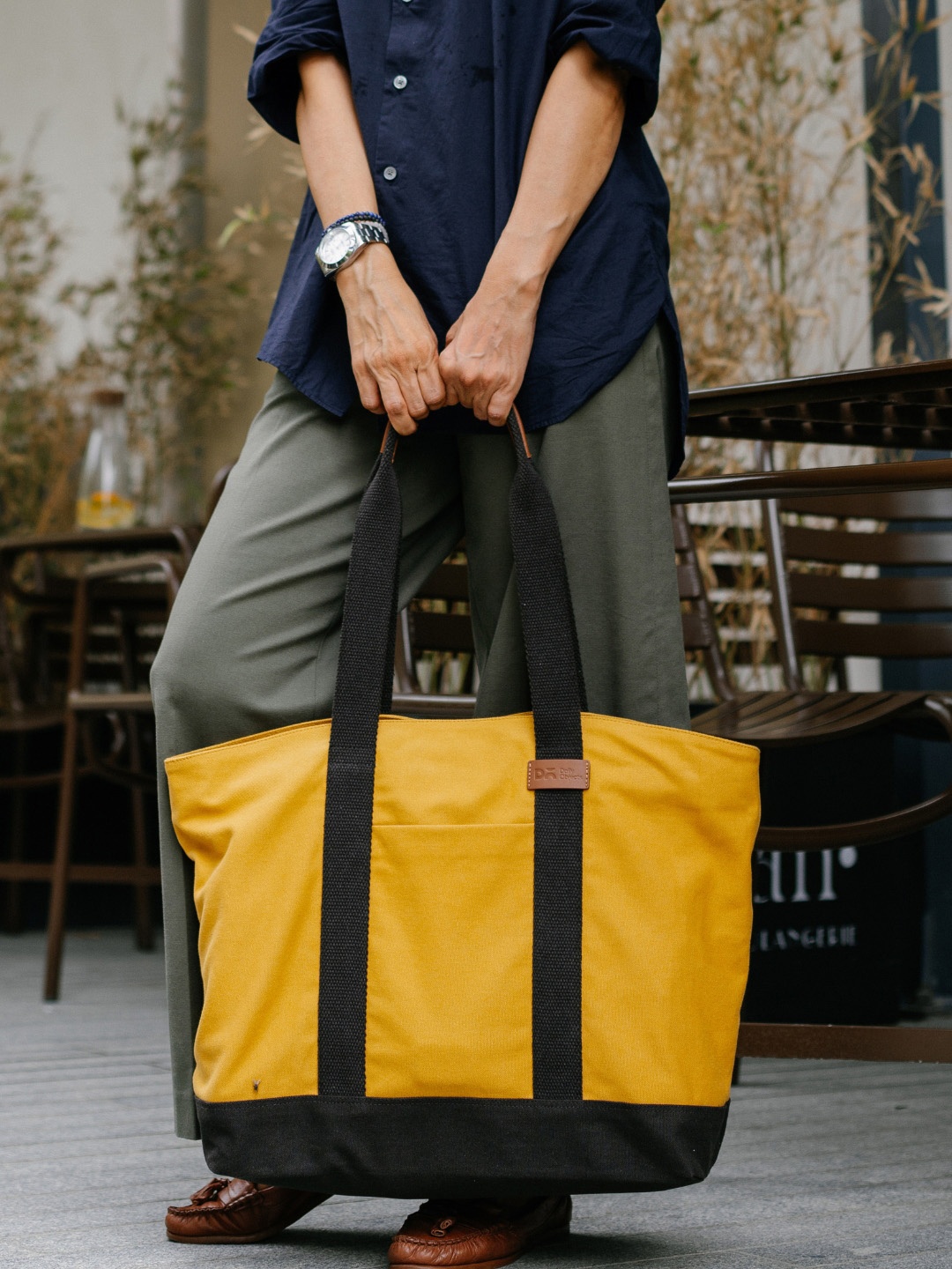 

DailyObjects Structured Handheld Bag, Yellow