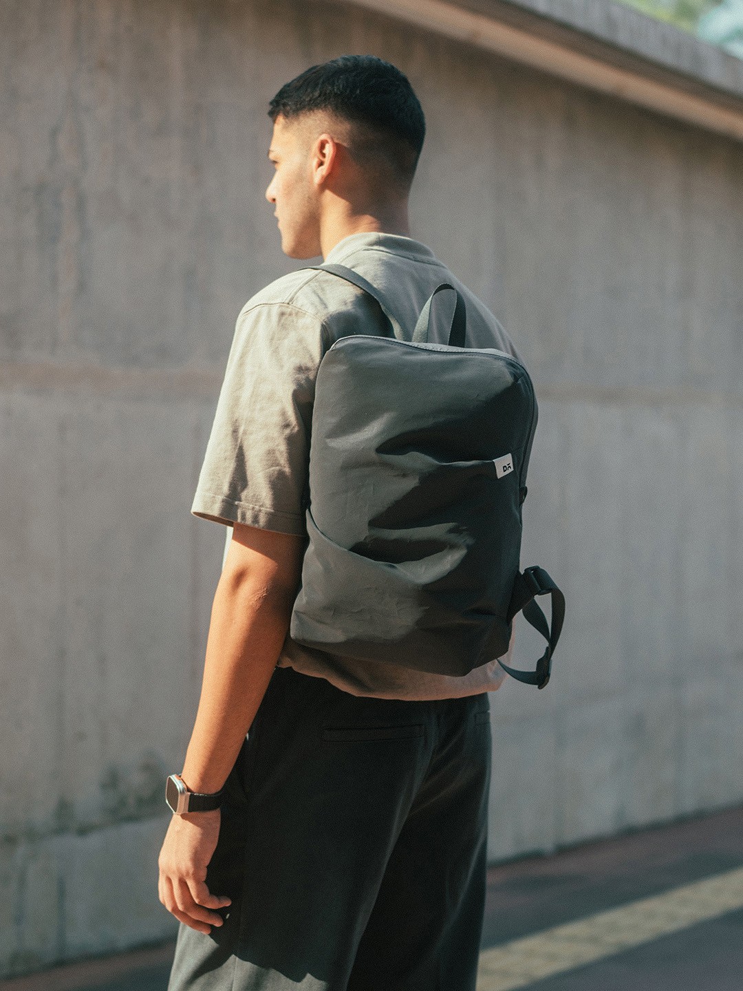 

DailyObjects Shopper Hobo Bag, Grey