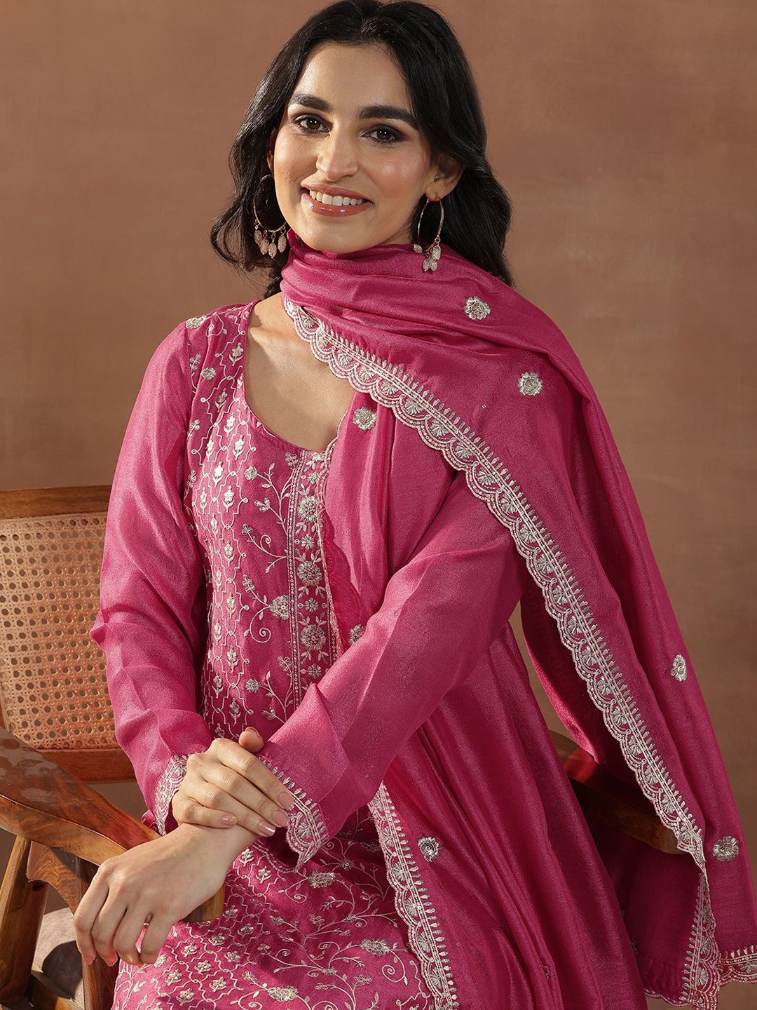 

Libas Pink Floral Embroidered Scoop Neck Sequinned Straight Kurta With Trousers & Dupatta
