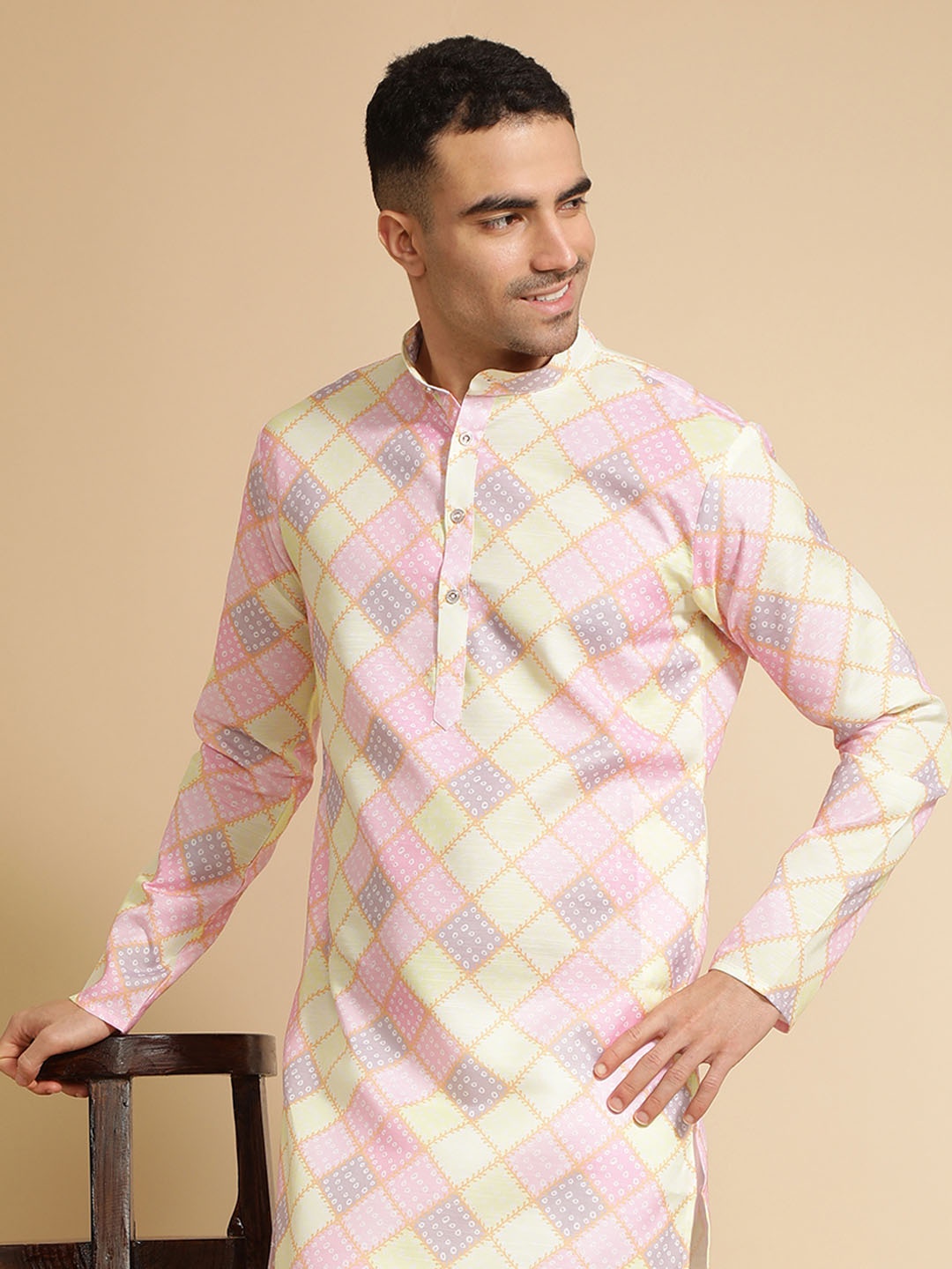 

Jaipur Kurti Men Bandhani Printed Pastels Kurta, Multi