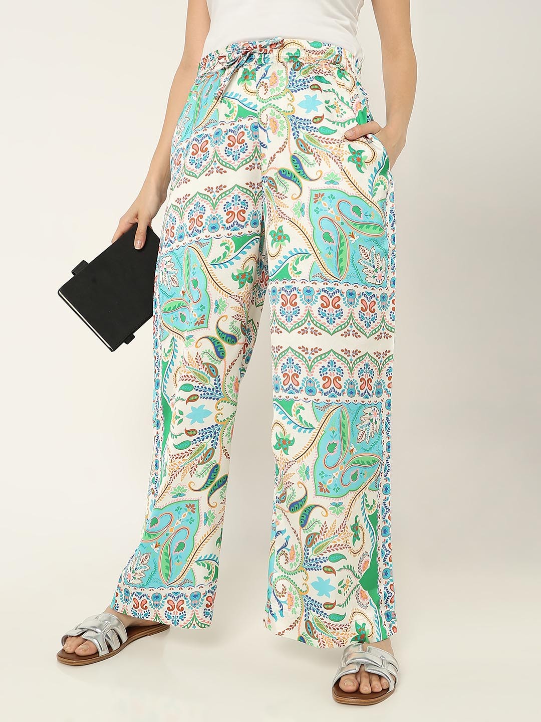 

R&B Women Floral Printed Mid-Rise Trousers, White