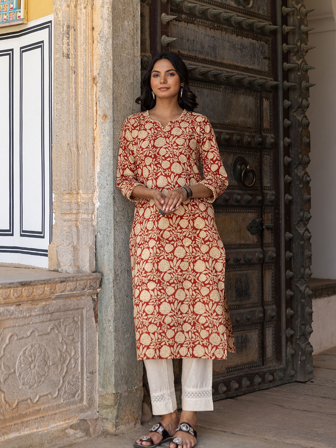 

The Ethnic Label Women Block Printed Kurta, Maroon