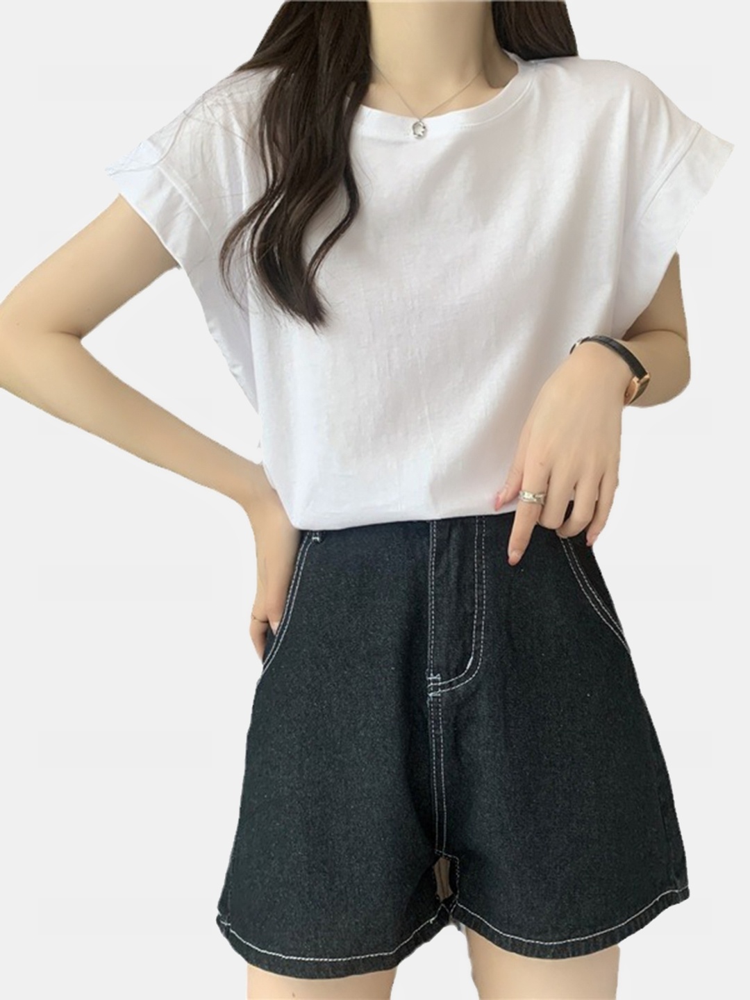 

DressBerry Women V-Neck Extended Sleeves T-shirt, White