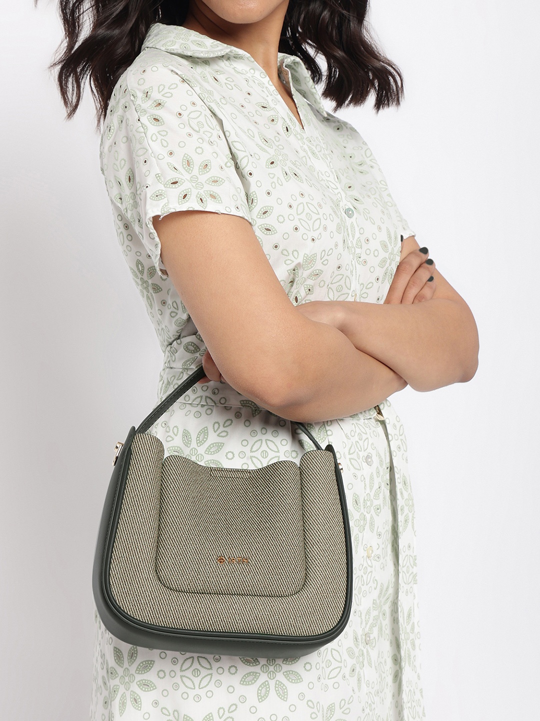 

IRTH Textured Structured Handheld Bag With Pouch, Green