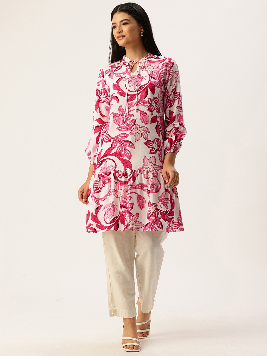 

AMUKTI Floral Printed Kurta, White