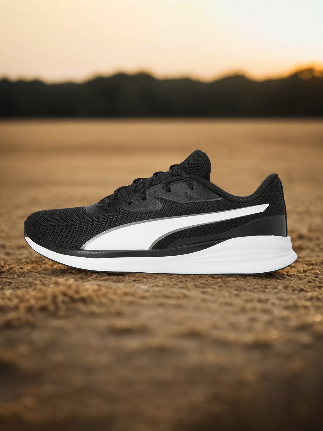 

Puma Night Runner V3 Unisex Running Shoes, Black