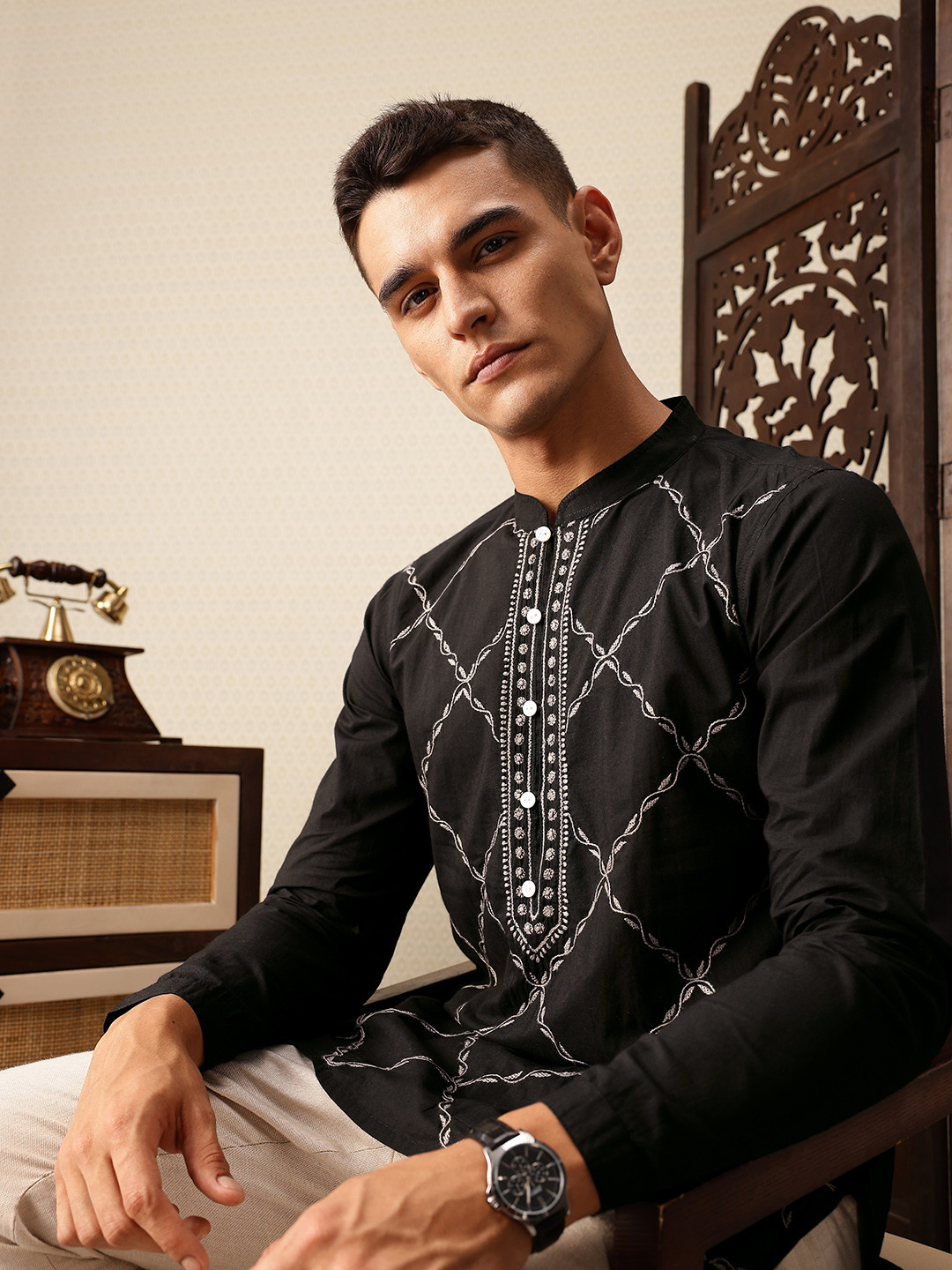 

House of Pataudi Embroidered Pure Cotton Jashn Kurta, Black