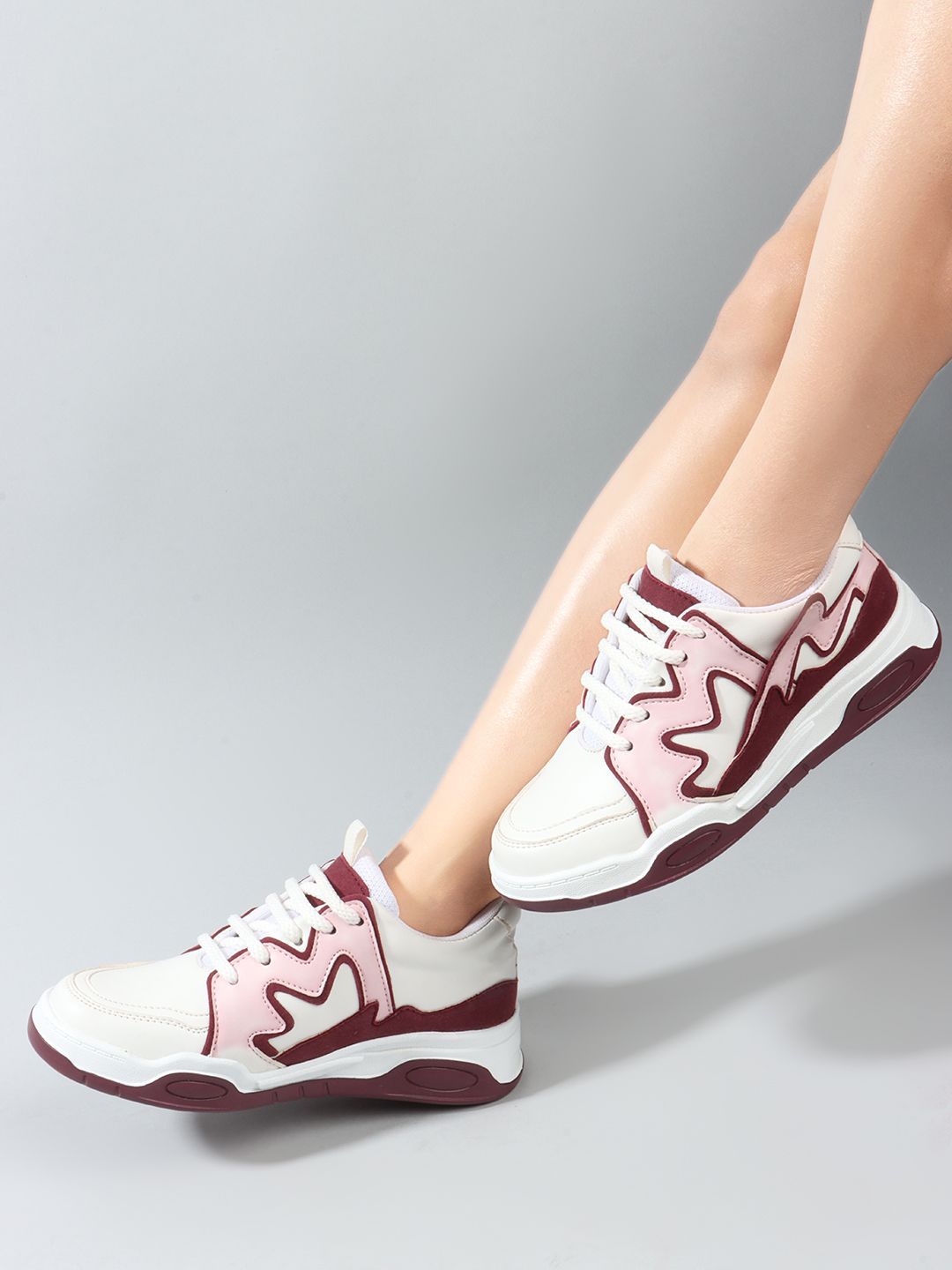 

The Roadster Lifestyle Co. Women 3D Fit Lace Up Sports Shoes, Maroon