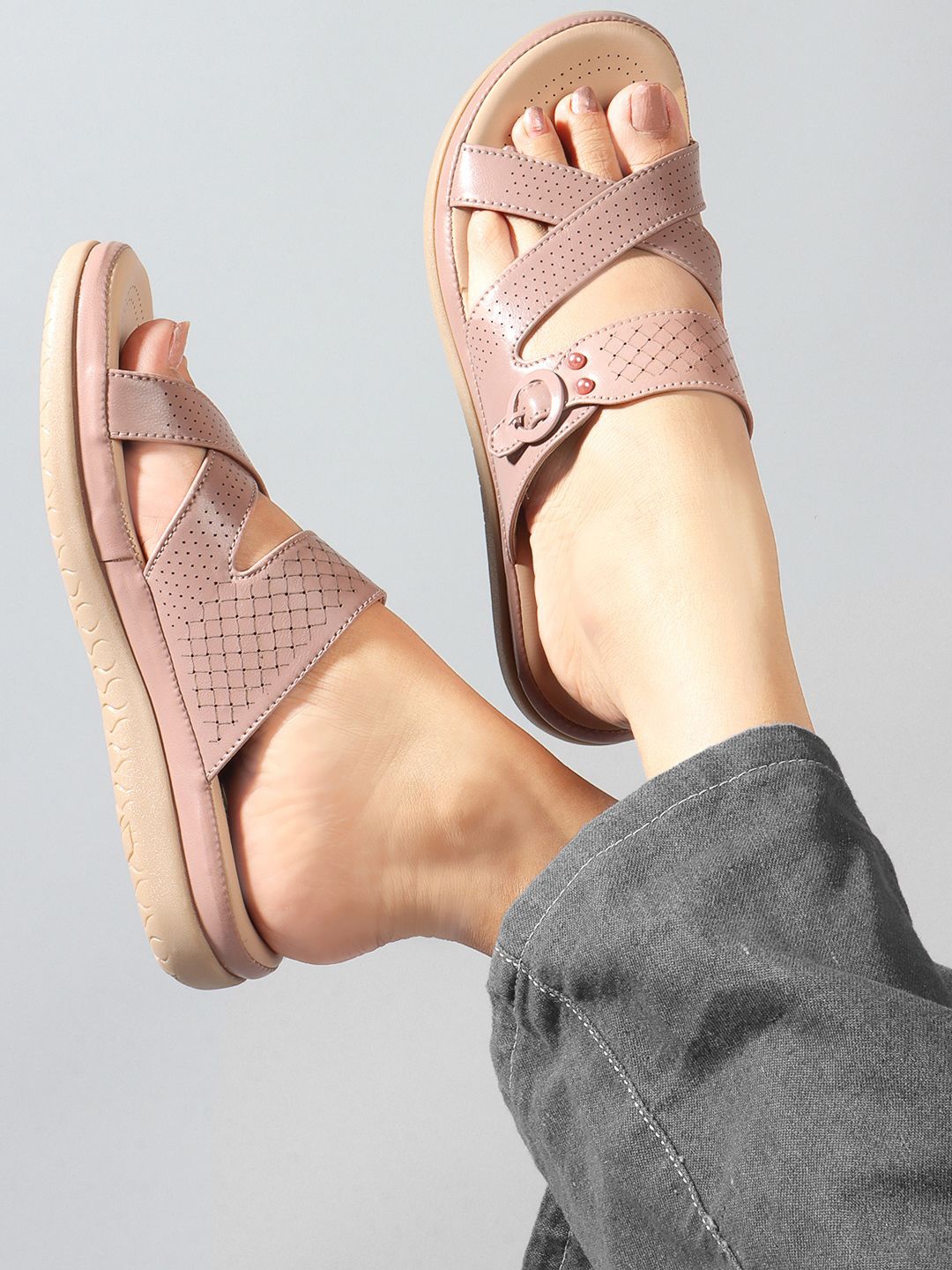 

The Roadster Lifestyle Co. Women Open Toe Flats with Buckle, Nude