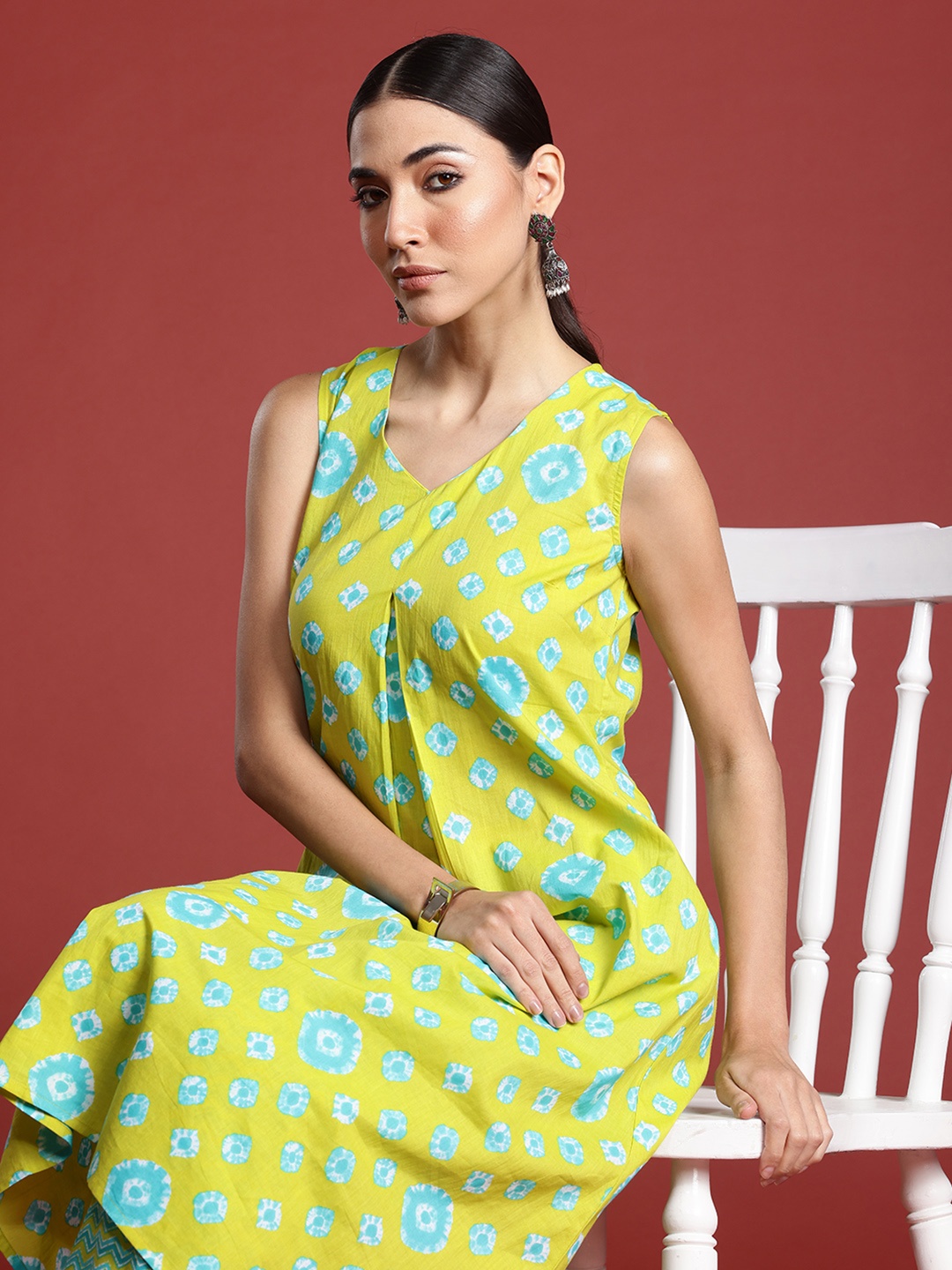 

Indo Era Bandhani Printed Pure Cotton Kurta with Trousers, Green