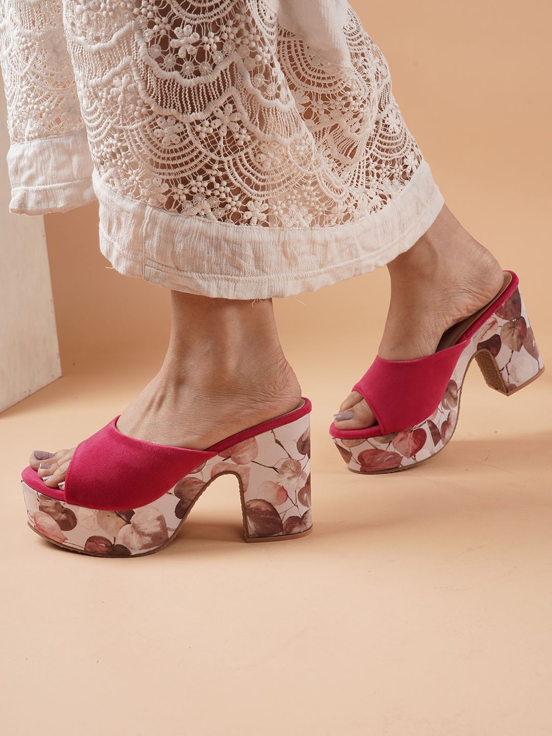 

DressBerry Women Printed Party Block Peep Toes, Pink
