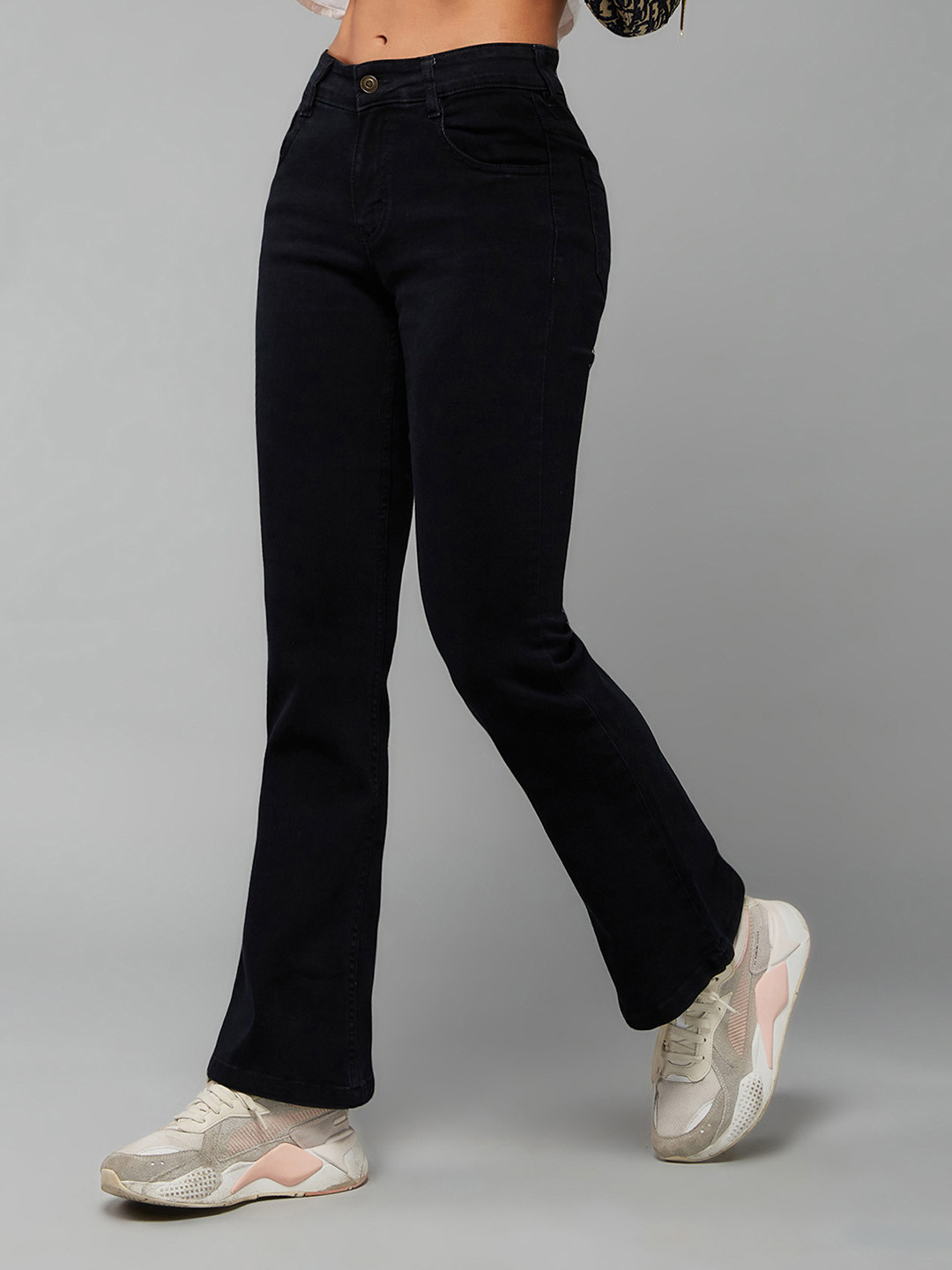 

DOLCE CRUDO Women Bootcut Stretchable Jeans, Black