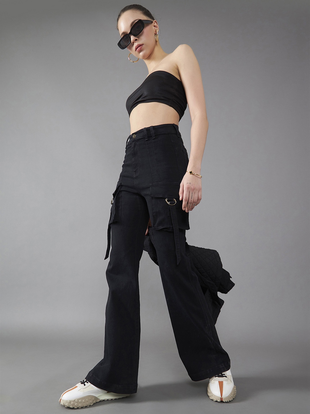 

DOLCE CRUDO Women Bootcut High-Rise Stretchable Jeans, Black