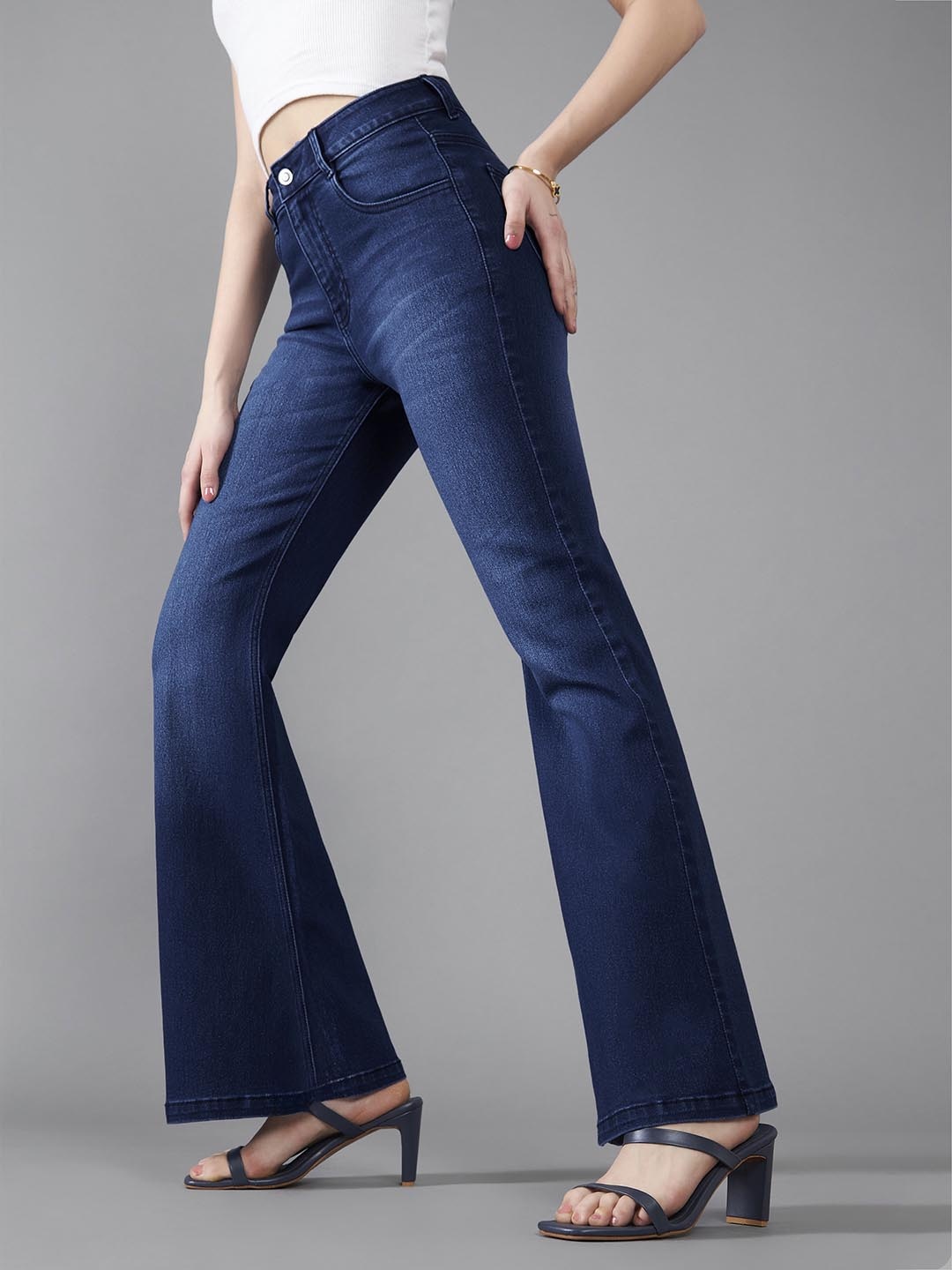 

DOLCE CRUDO Women Wide Leg High-Rise Light Fade Stretchable Jeans, Blue