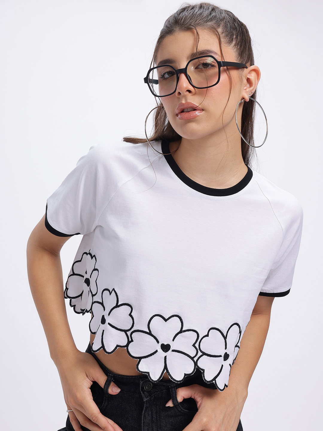 

glitchez Floral Aura Crop Embroidered Boxy T-shirt, White