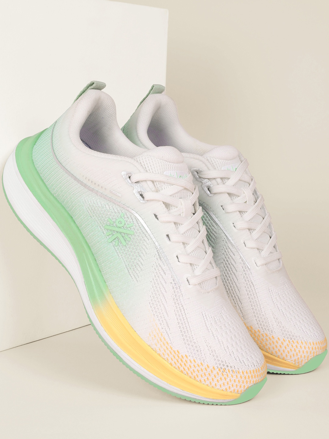 

CULT Women Light Green Aeris Running Shoes