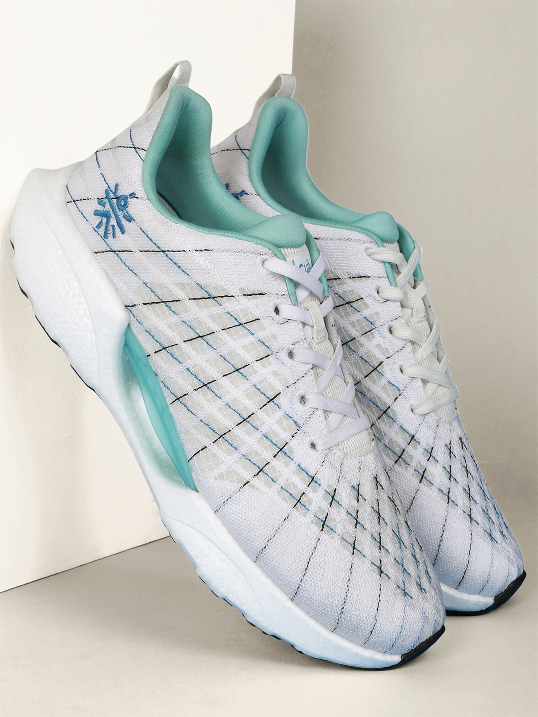 

CULT Men Blue MeshBlaze Walking Shoes