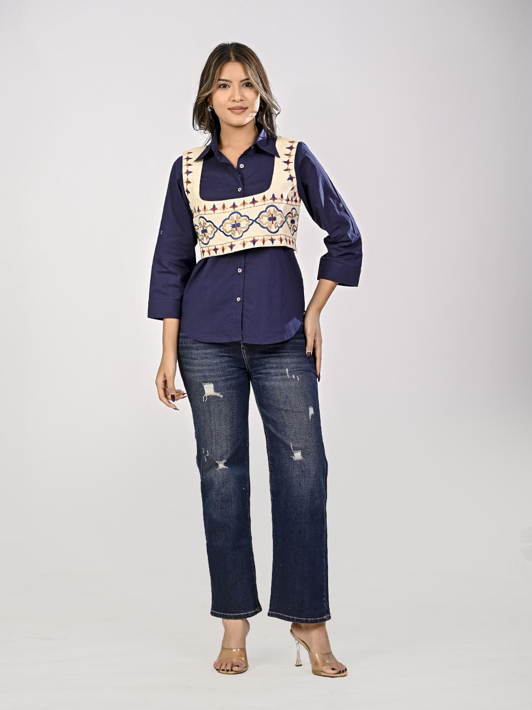 

INAAYA JAIPUR Women Floral Lightweight Crop Open Front Jacket with Embroidered, Beige