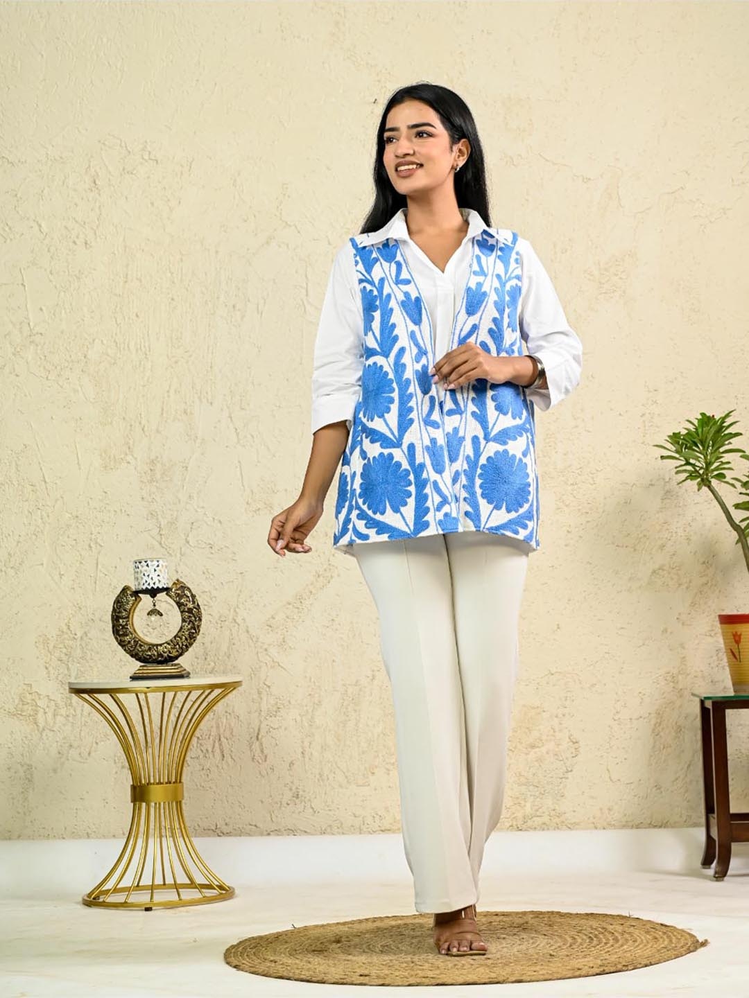 

INAAYA JAIPUR Women Floral Lightweight Tailored Jacket with Embroidered, Multi