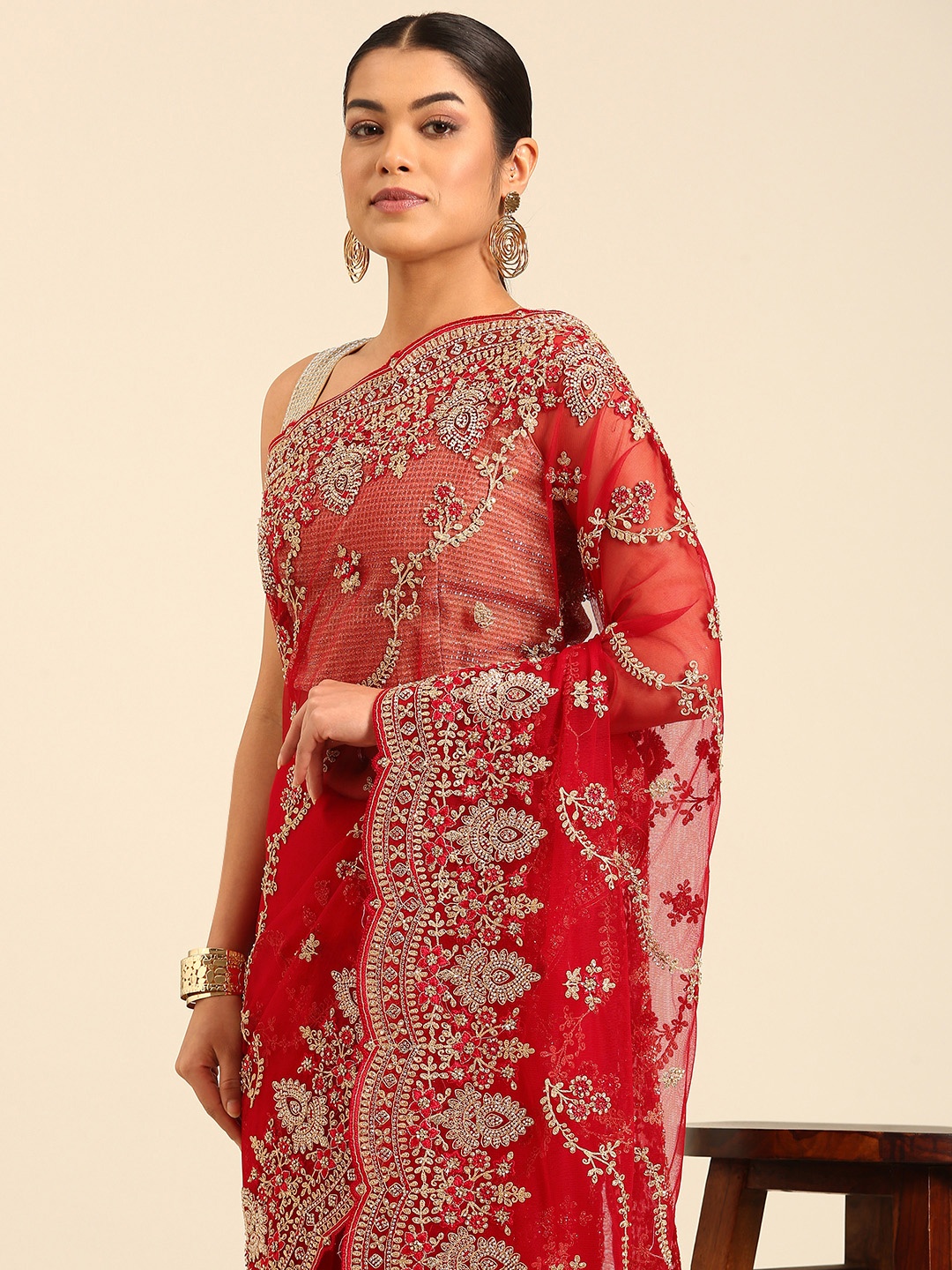 

MOHEY Floral Embroidered Beads & Stones Net Saree, Red
