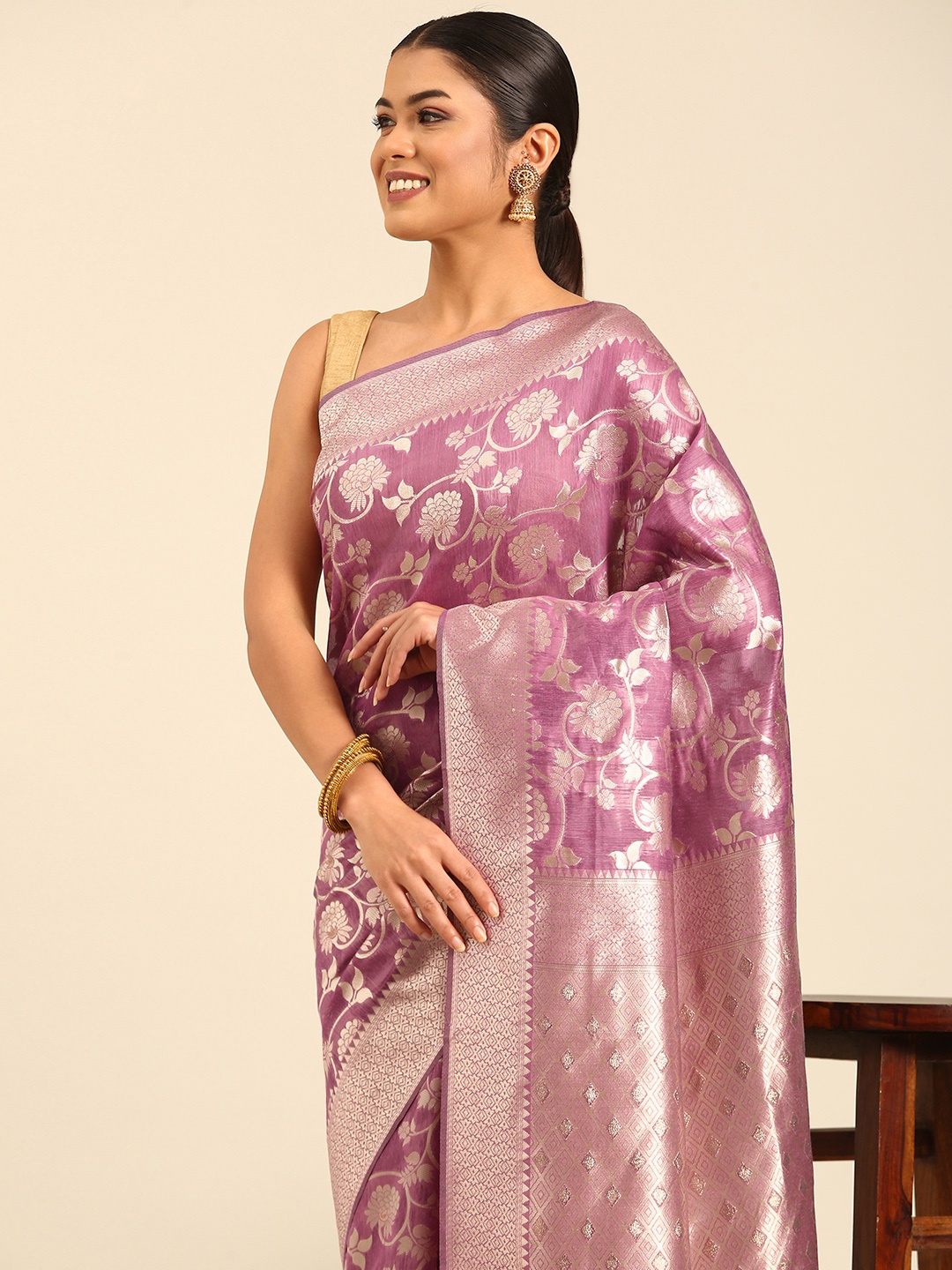 

MOHEY Floral Zari Saree, Purple