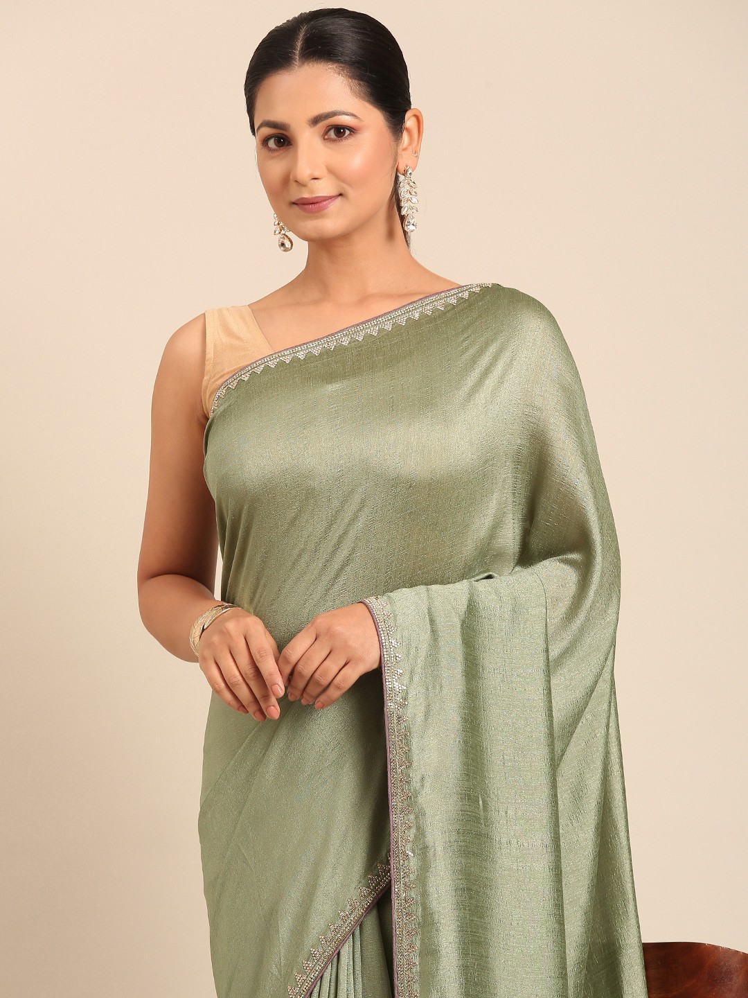 

MOHEY Woven Design Mirror Work Saree, Green