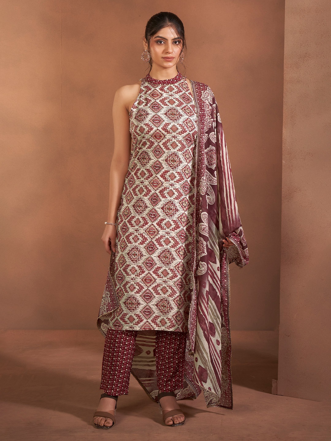 

Anouk Floral Embroidered Anarkali Kurta With Trouser And Dupatta, Brown