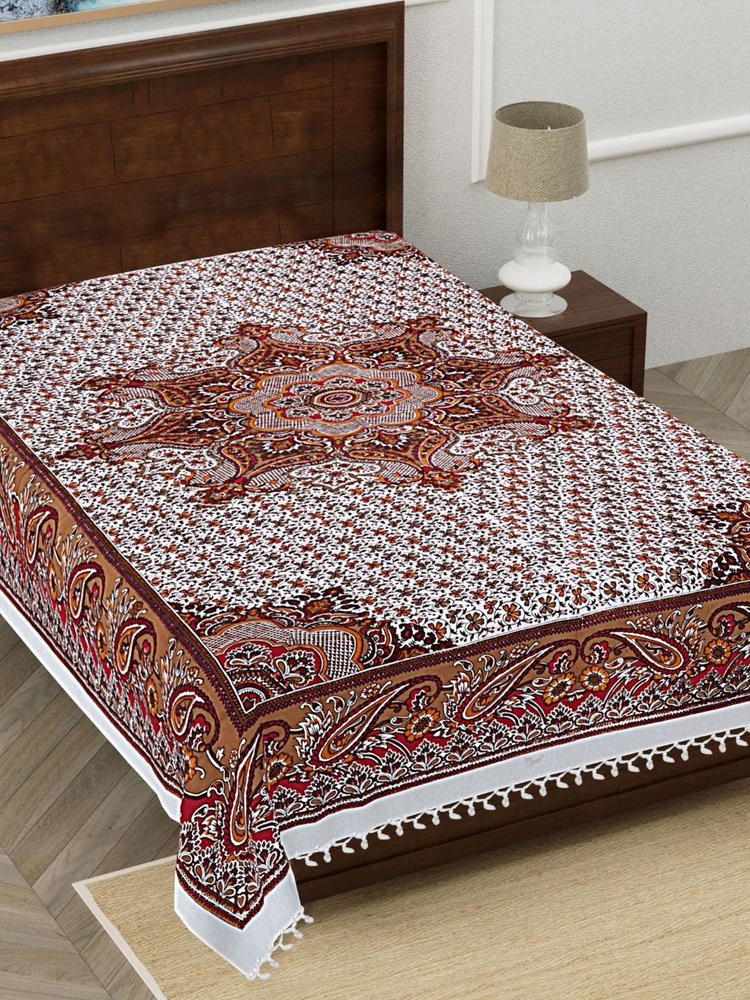 

HASHCART White & Brown Floral Printed Pure Cotton 210 TC Single Bedsheet 2.30 m x 1.52 m