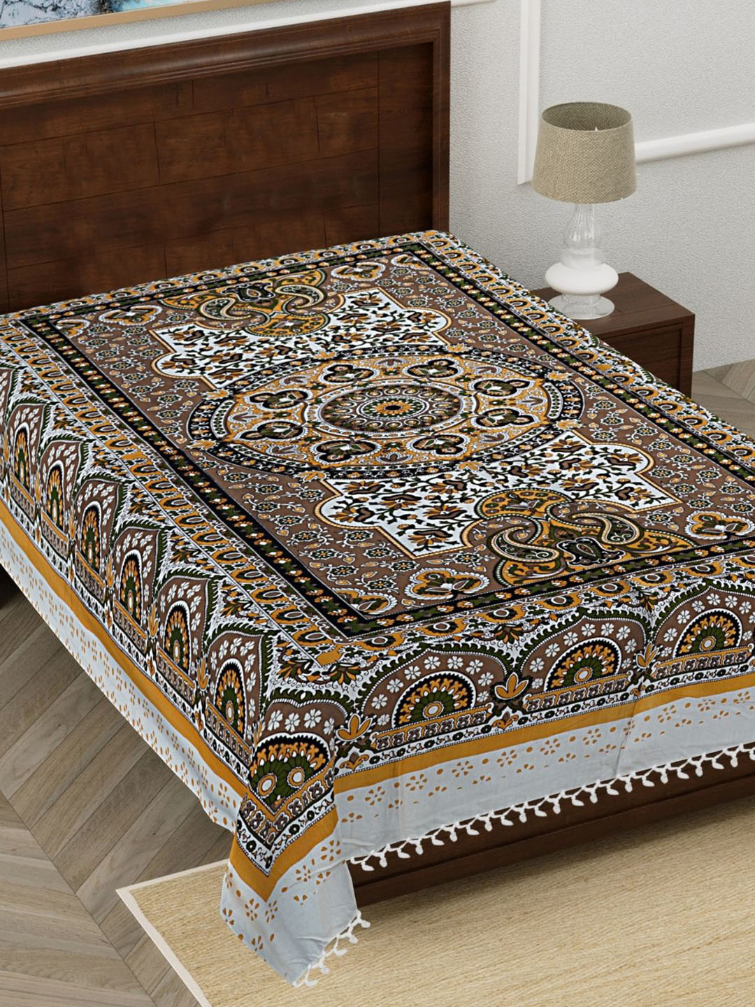 

HASHCART White & Brown Ethnic Motifs Printed 210 TC Single Bedsheet 2.3 m x 1.52 m
