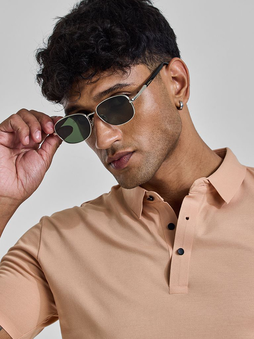 

Snitch Men Oval Sunglasses with UV Protected Lens SN0106, Silver