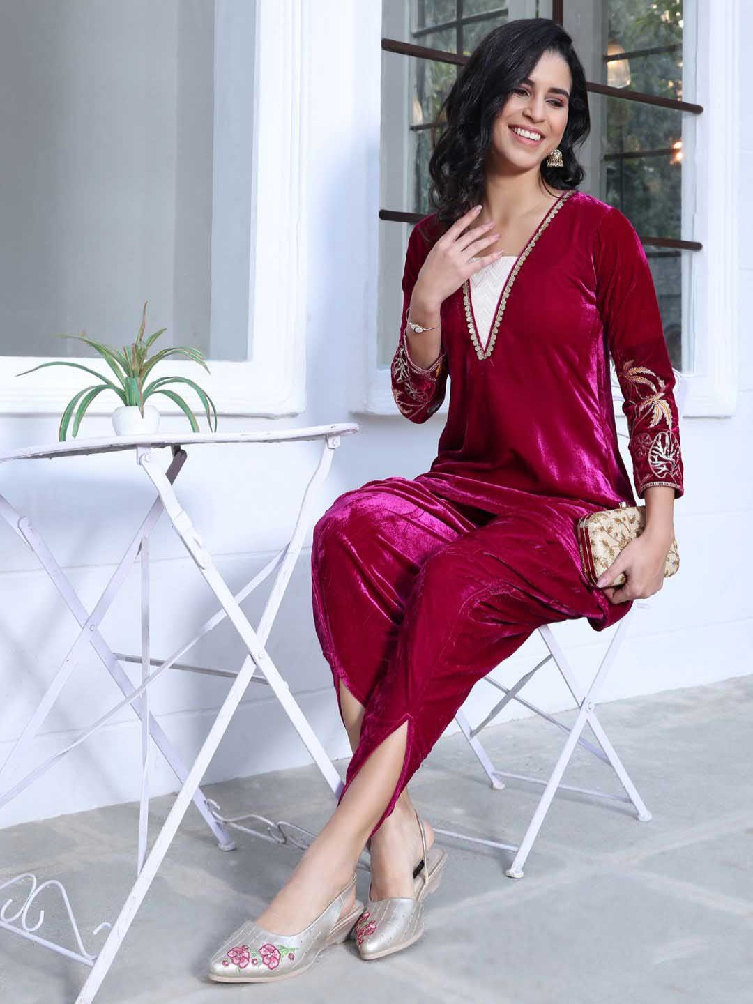 

Sangria Embroidered V-Neck Velvet Tunic With Dhoti Pant, Pink