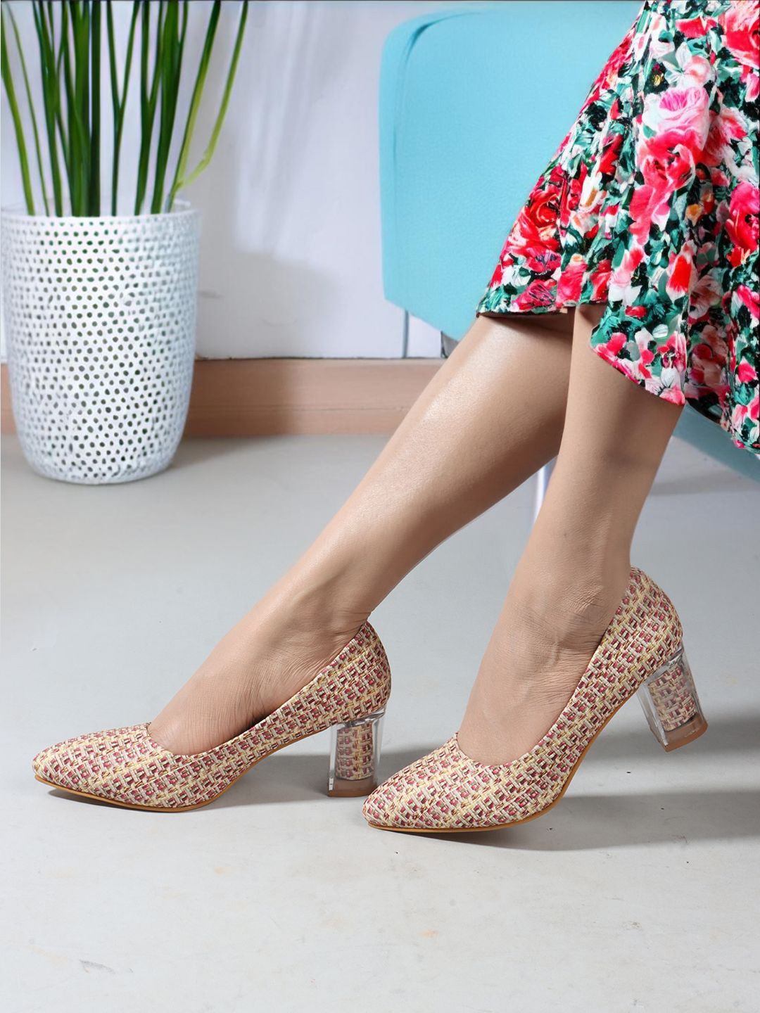 

Mast & Harbour Women Pointed Toe Party Block Mules, Pink