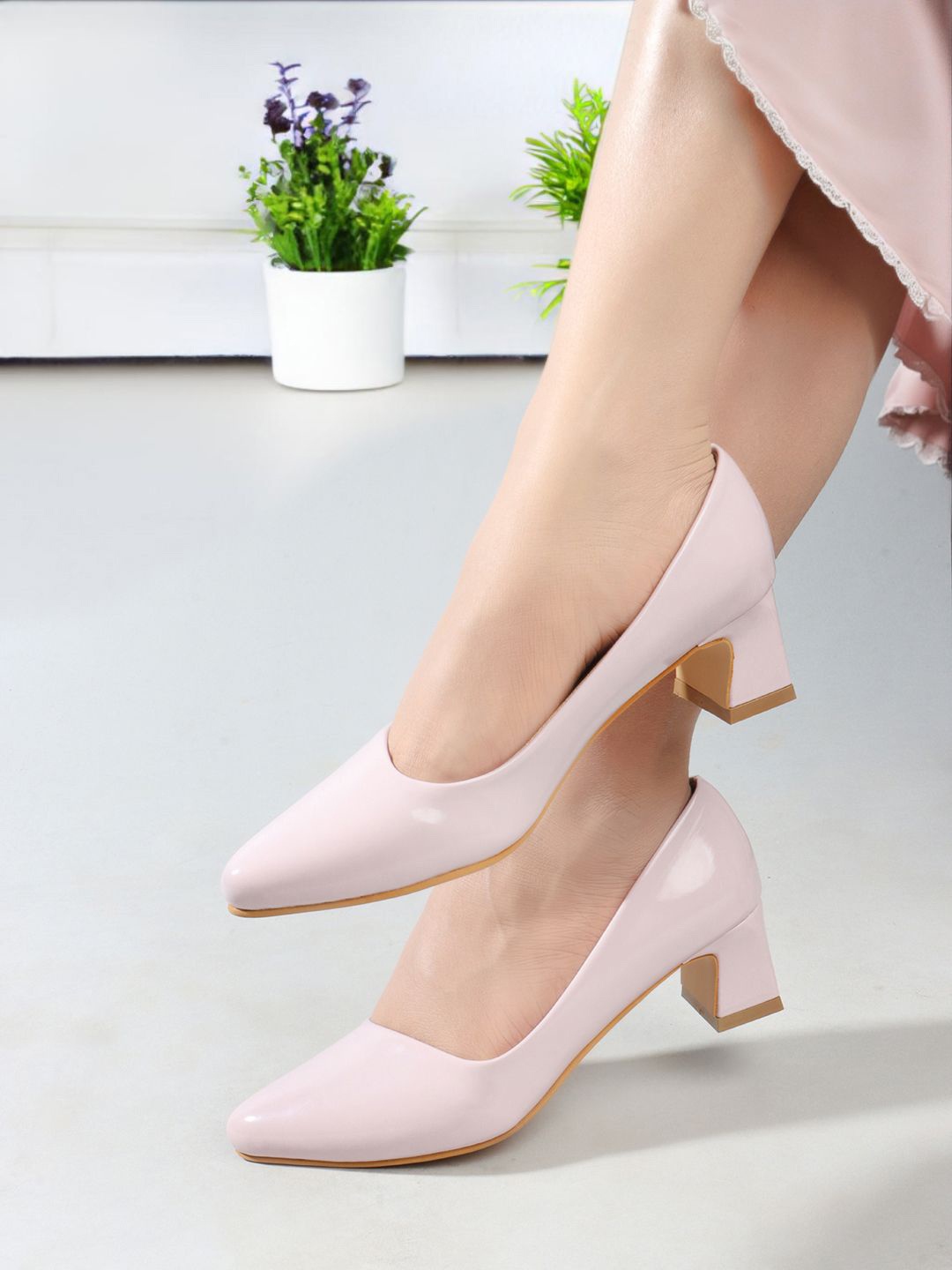 

Mast & Harbour Pointed Toe Block Heel Pumps, Pink