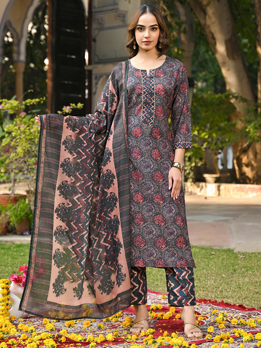 

KALINI Floral Printed Notch Neck Gotta Patti Straight Kurta With Trousers & Dupatta, Black