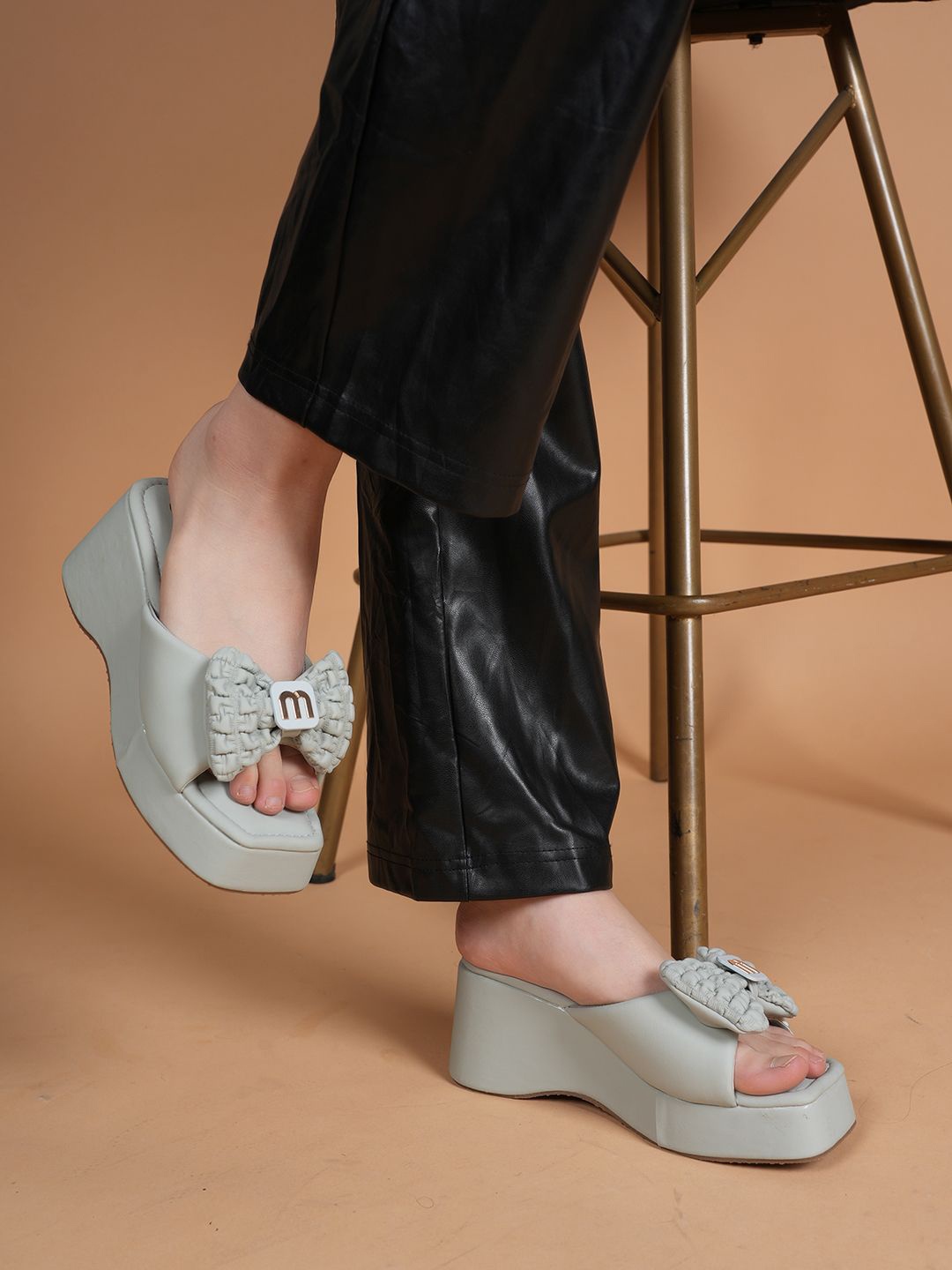 

Mast & Harbour Women Textured Platform Sandals with Bows, Grey