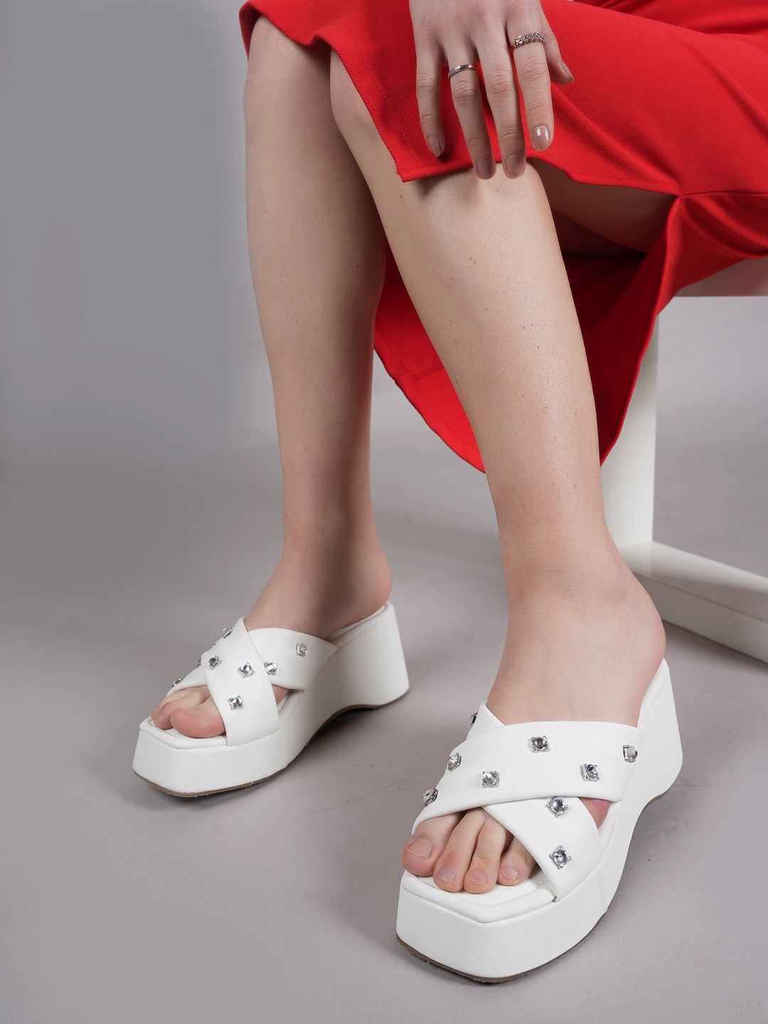 

Mast & Harbour Women Embellished Platform Sandals, White