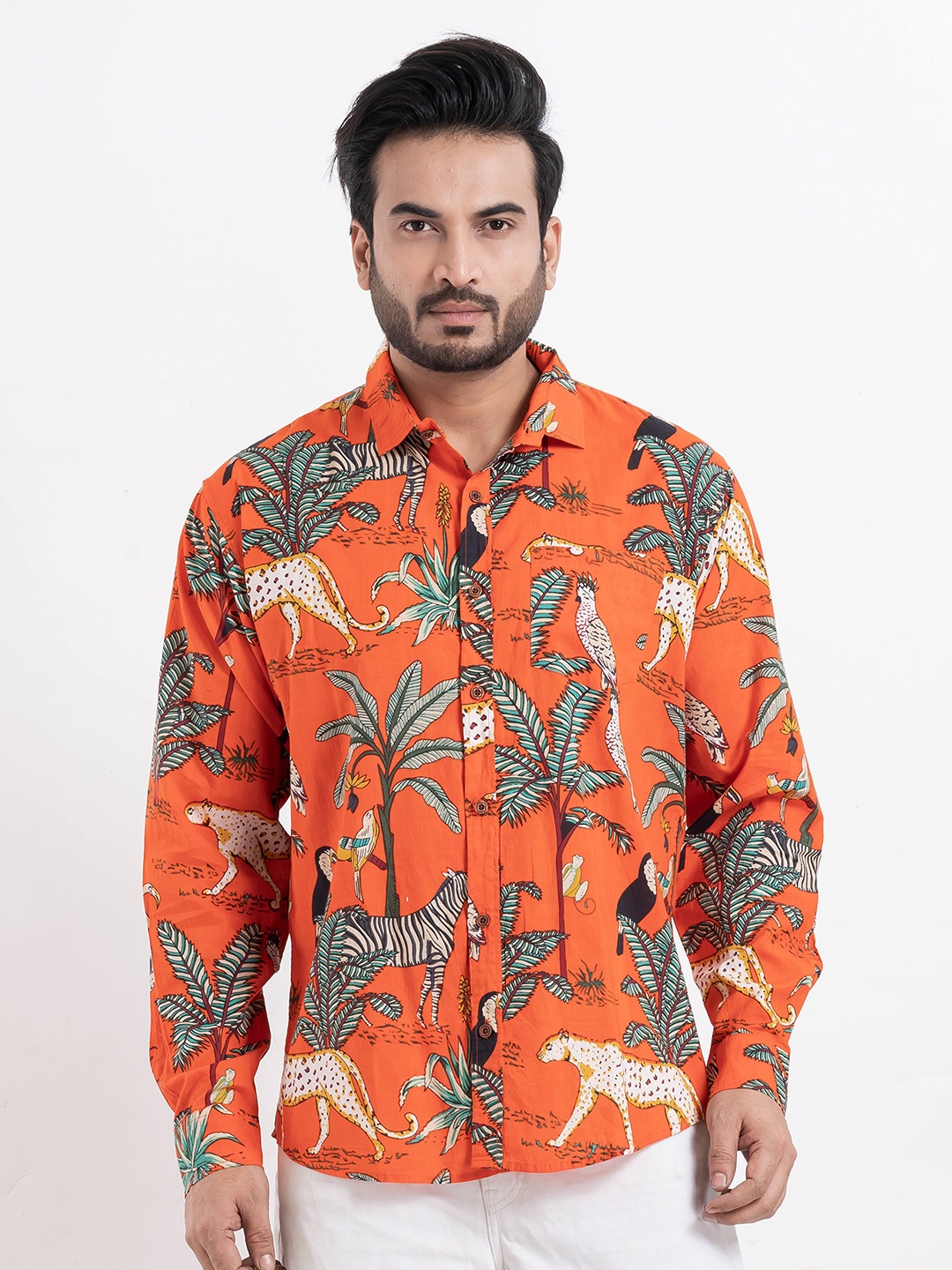 

Kartikeya Jaipur Men Classic Slim Fit Animal Opaque Printed Casual Shirt, Orange