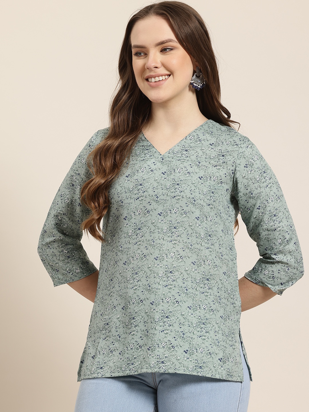 

HERE&NOW Micro Florals Print V-Neck Straight Kurti, Green