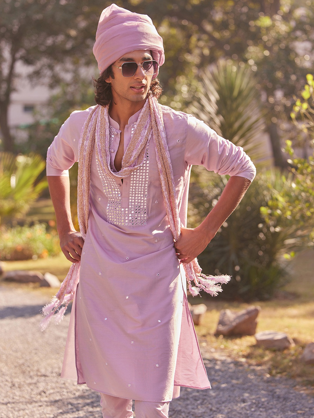 

KISAH Geometric Embroidered Mirror Work Straight Kurta With Churidar And Dupatta, Pink